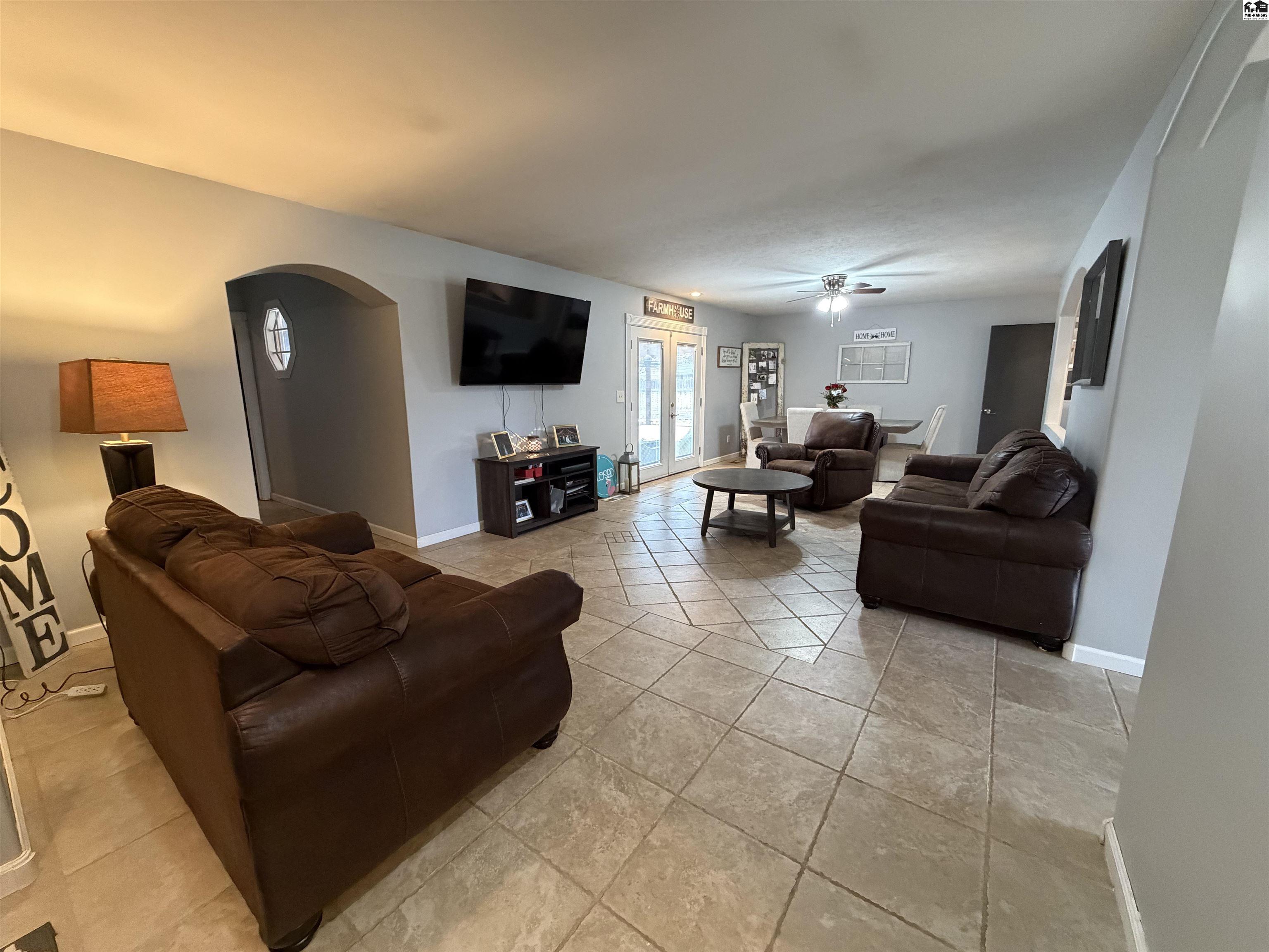 315 E Forest Avenue South Hutchinson KS 67505