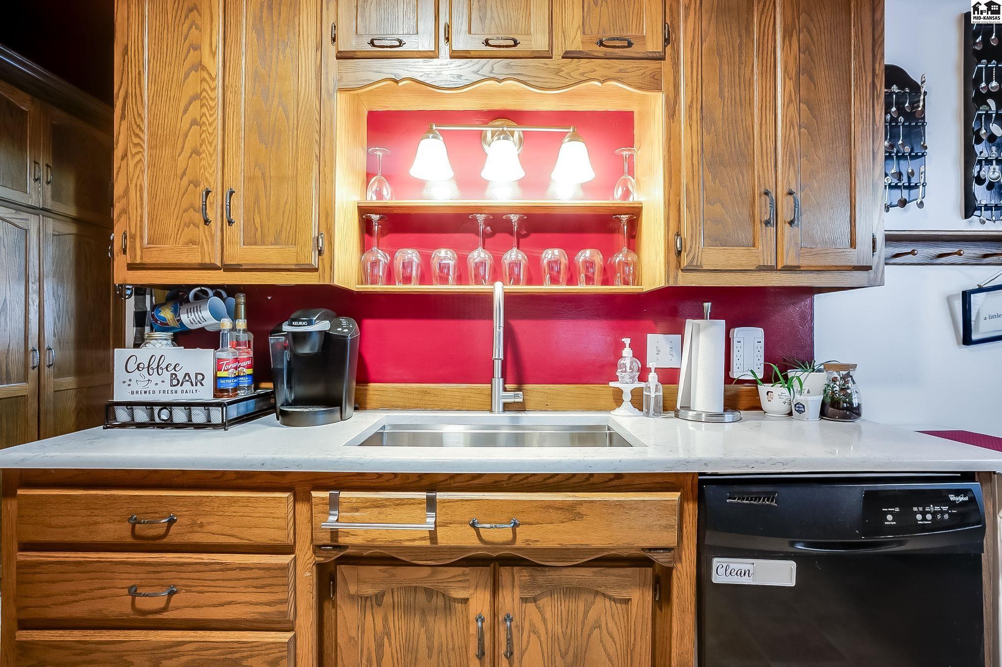 214 W 11th Avenue Hutchinson KS 67502