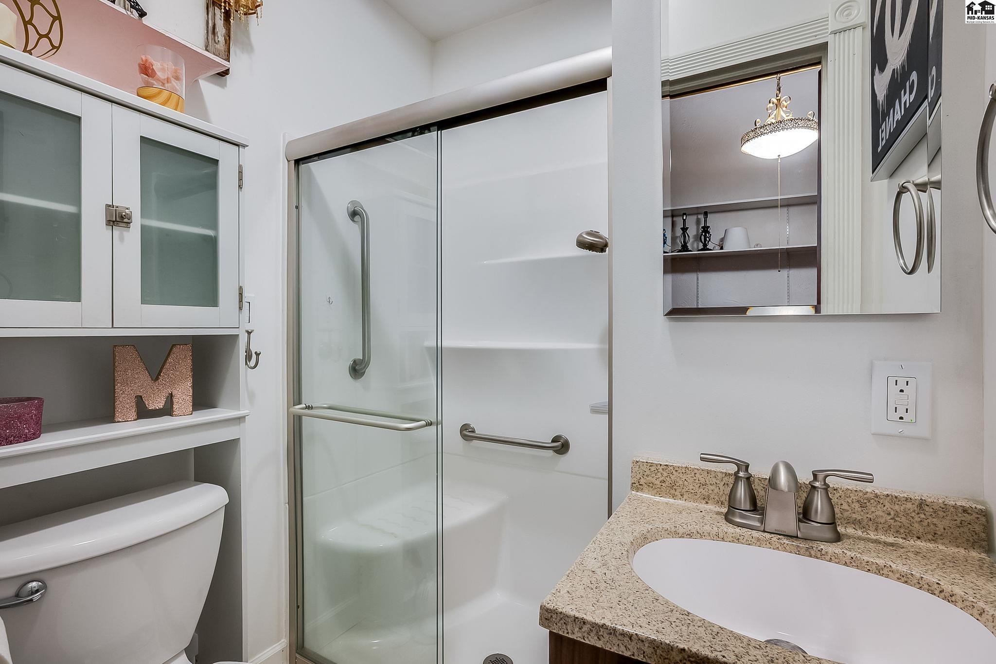 214 W 11th Avenue Hutchinson KS 67502