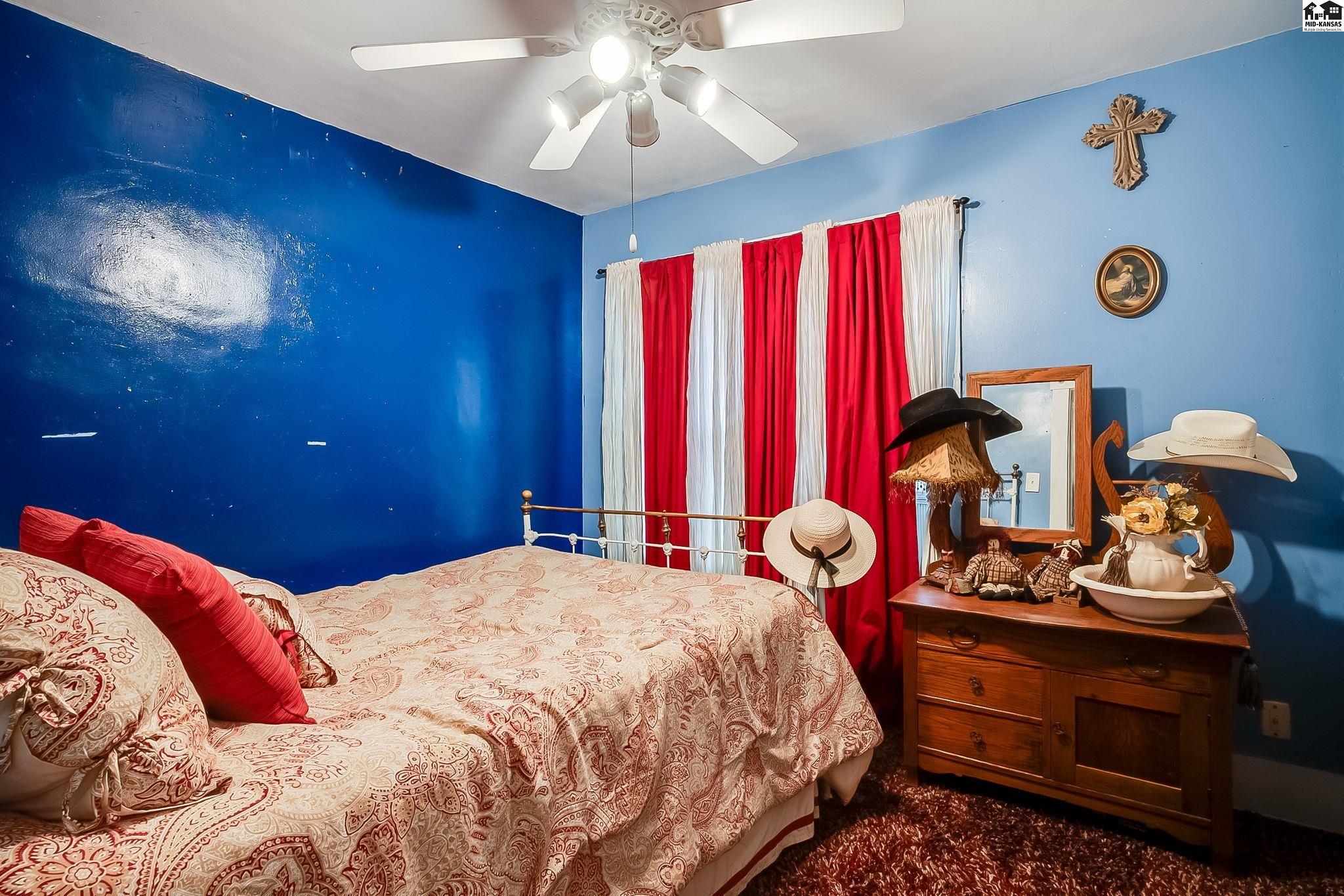 214 W 11th Avenue Hutchinson KS 67502