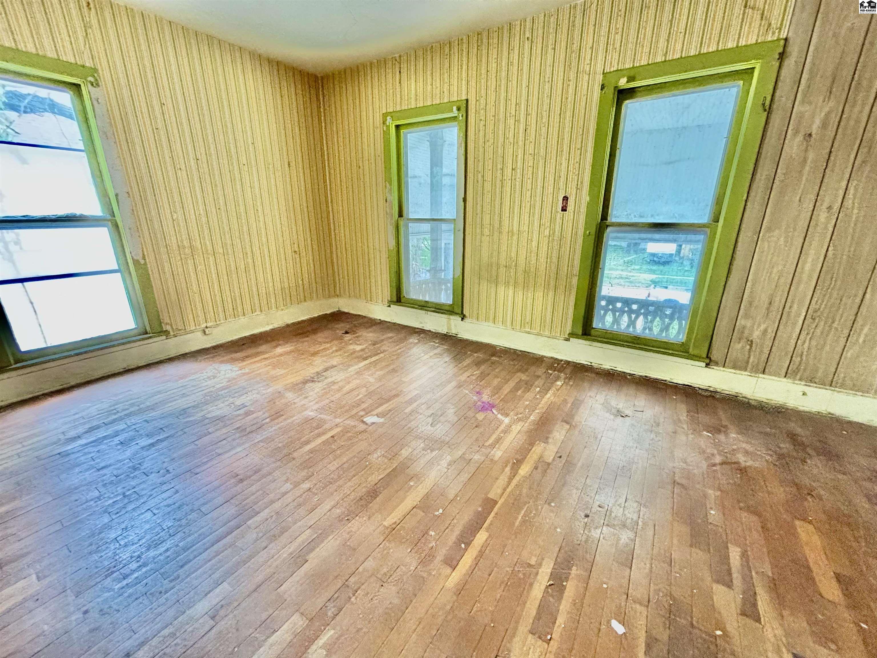 406 S Maple Street Mcpherson KS 67460