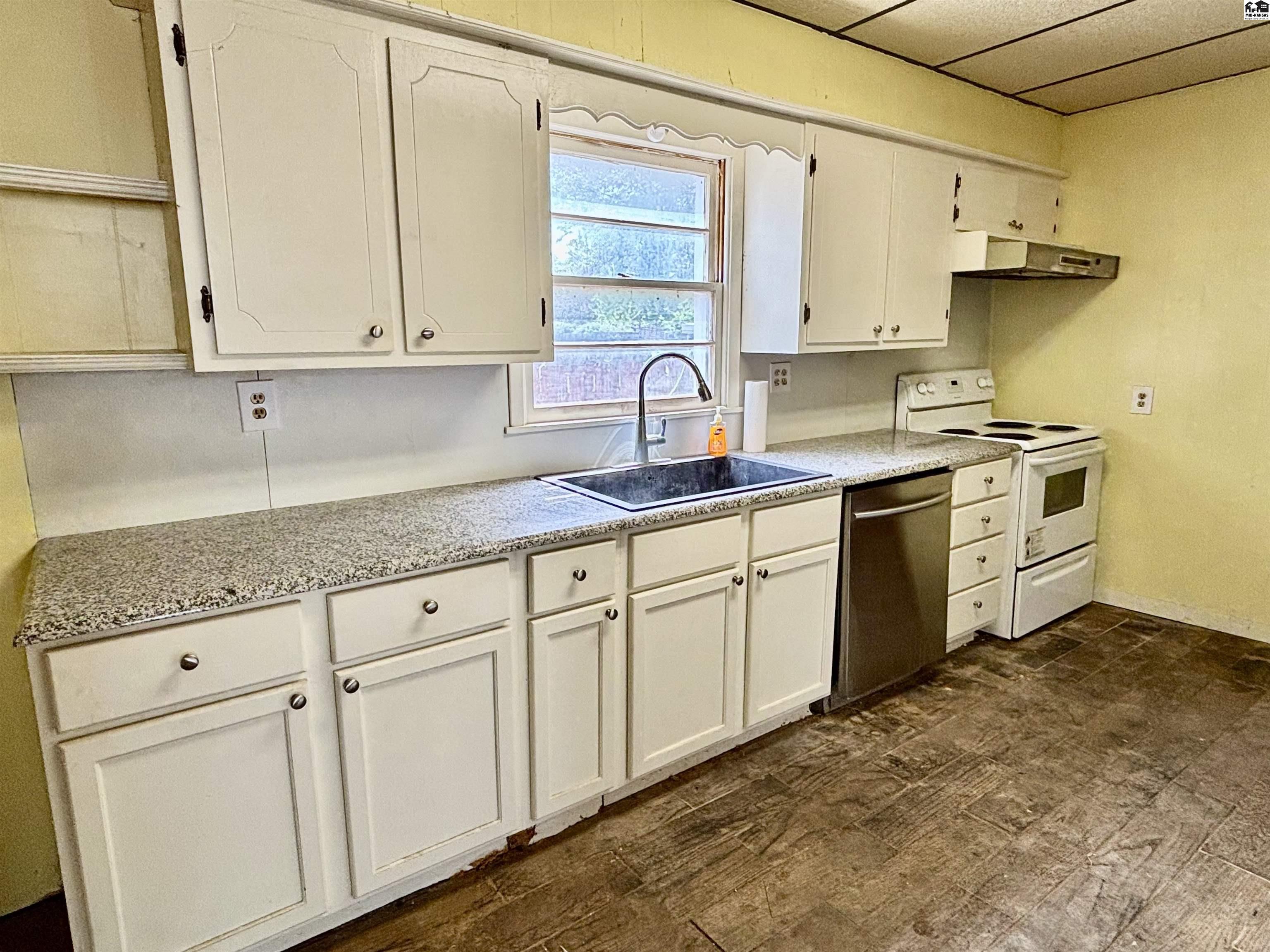 406 S Maple Street Mcpherson KS 67460
