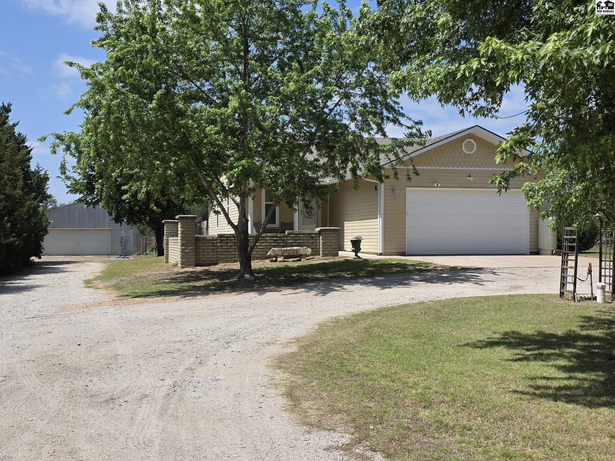 1215 N Mayfield Road Hutchinson KS 67502
