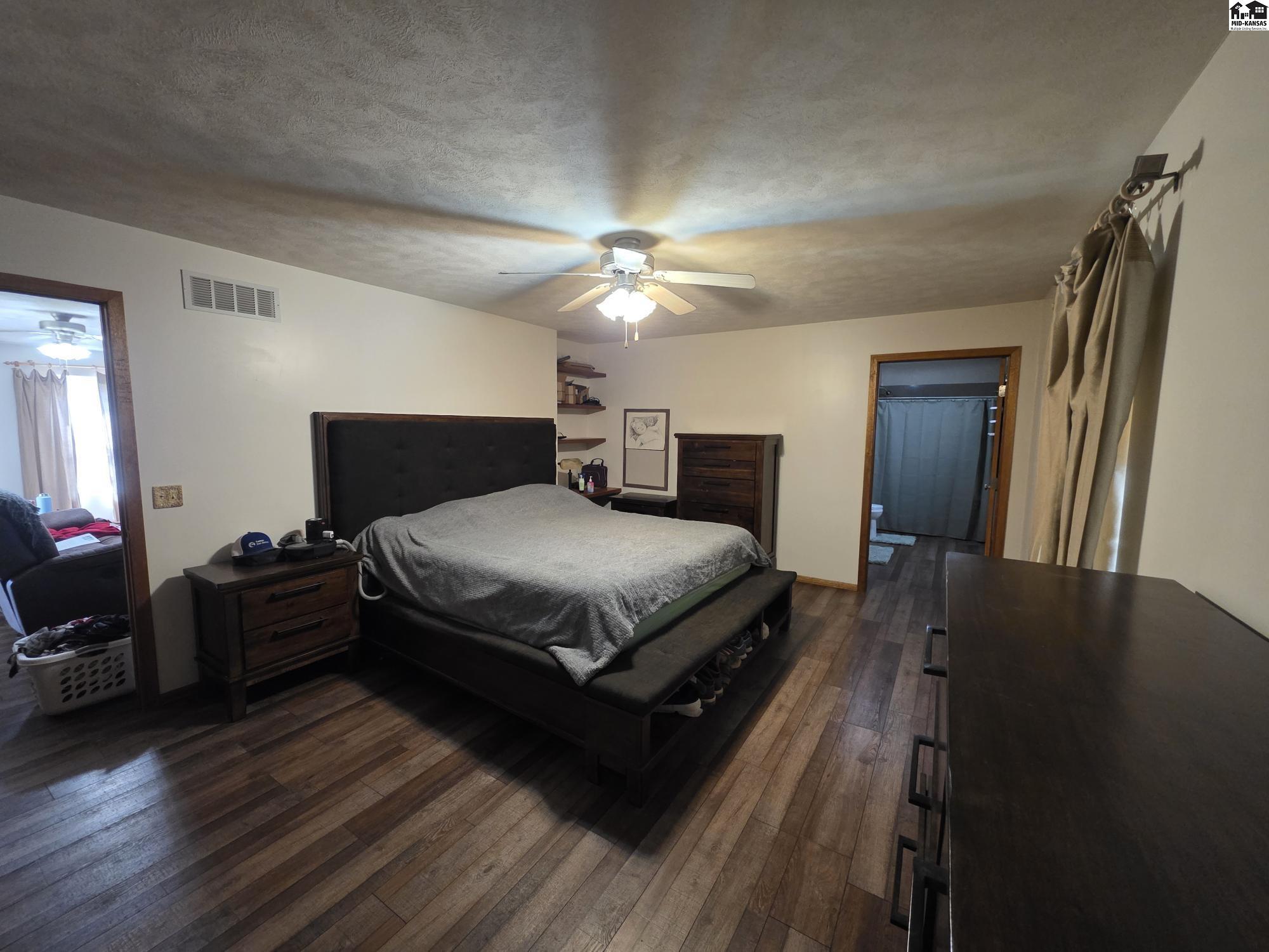 1215 N Mayfield Road Hutchinson KS 67502