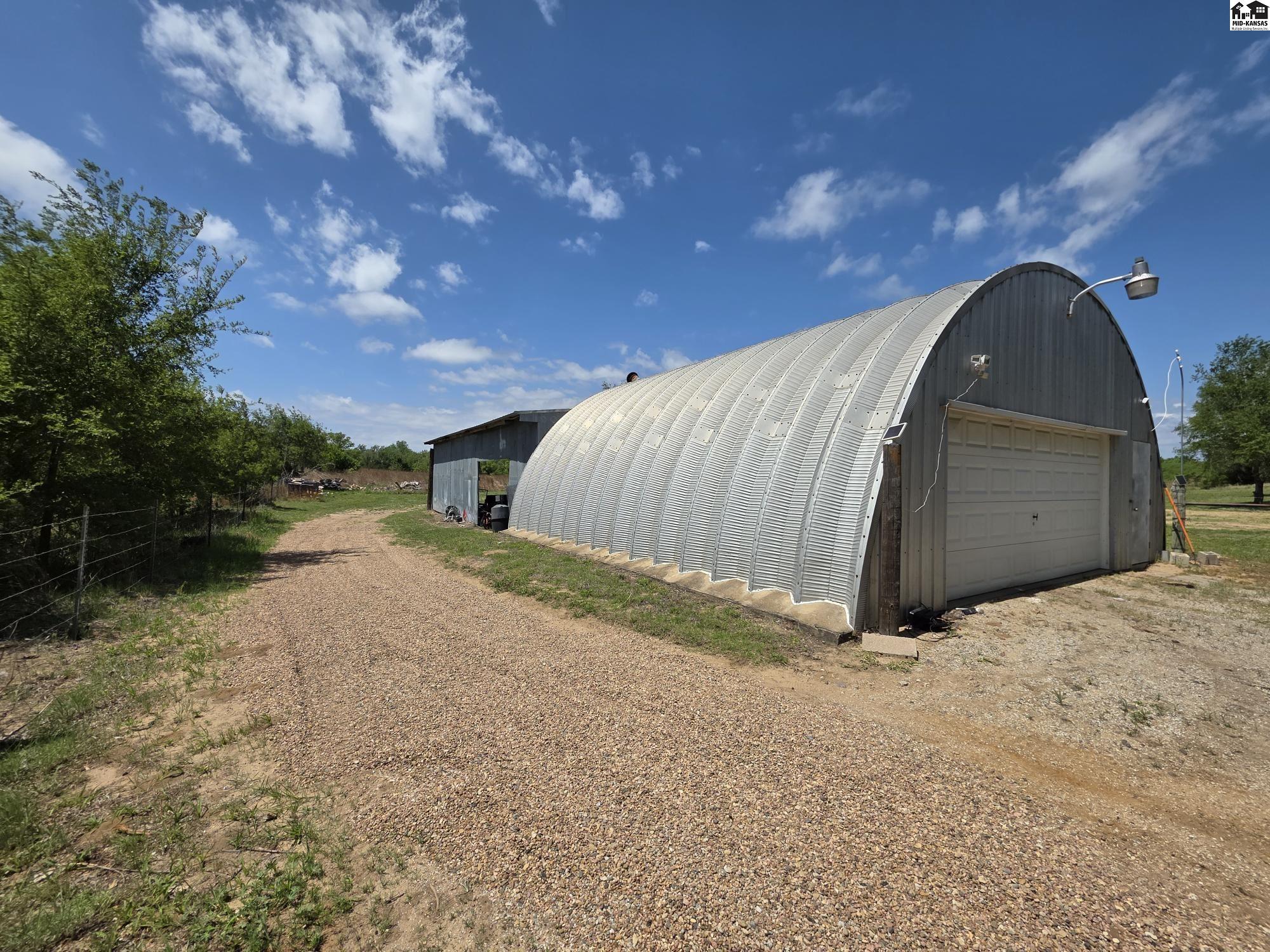 1215 N Mayfield Road Hutchinson KS 67502