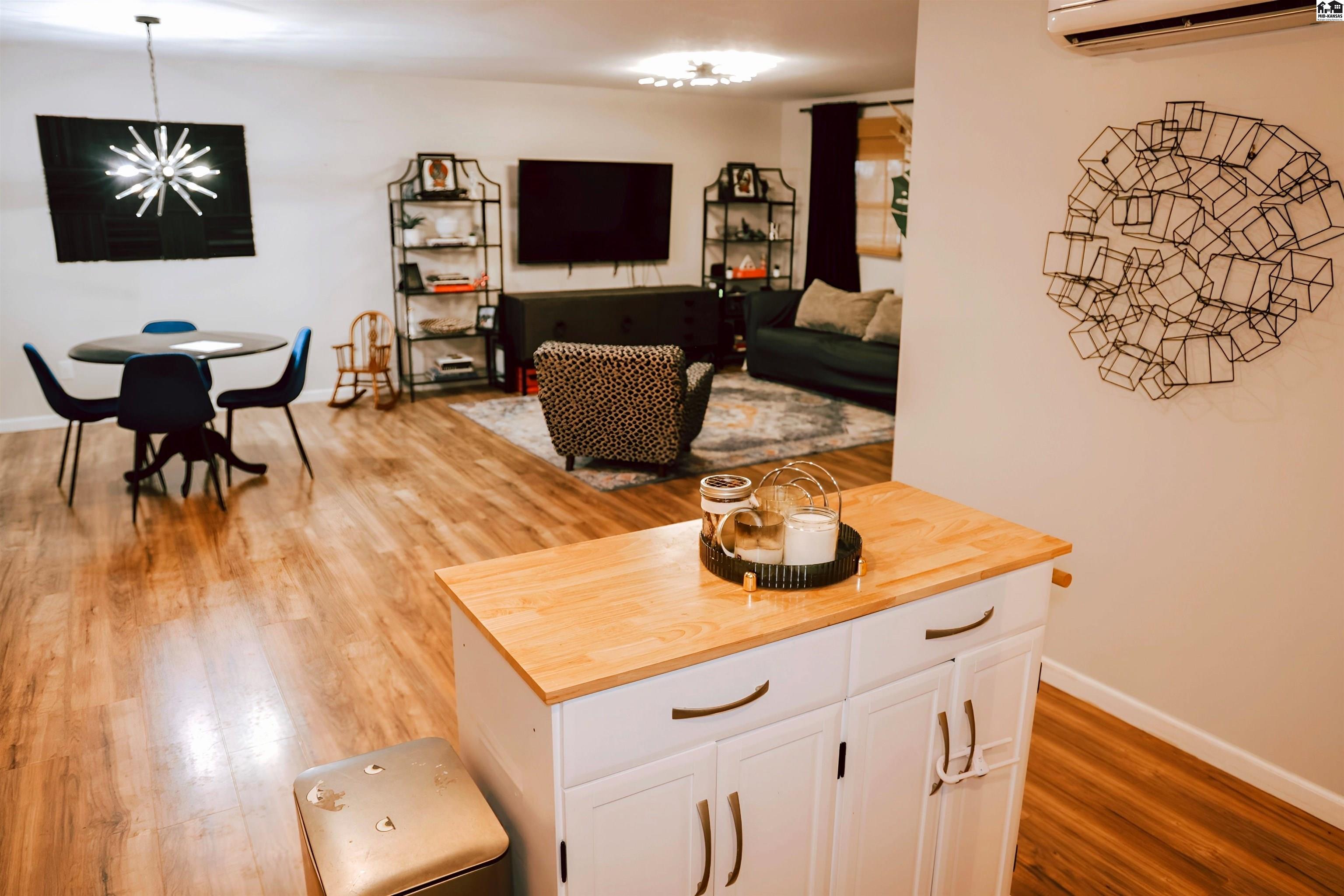 1209 N Kent Road Hutchinson KS 67501