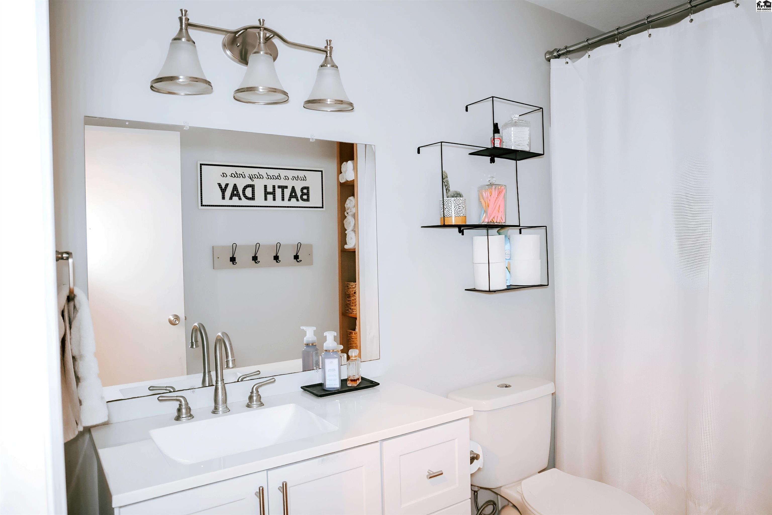 1209 N Kent Road Hutchinson KS 67501