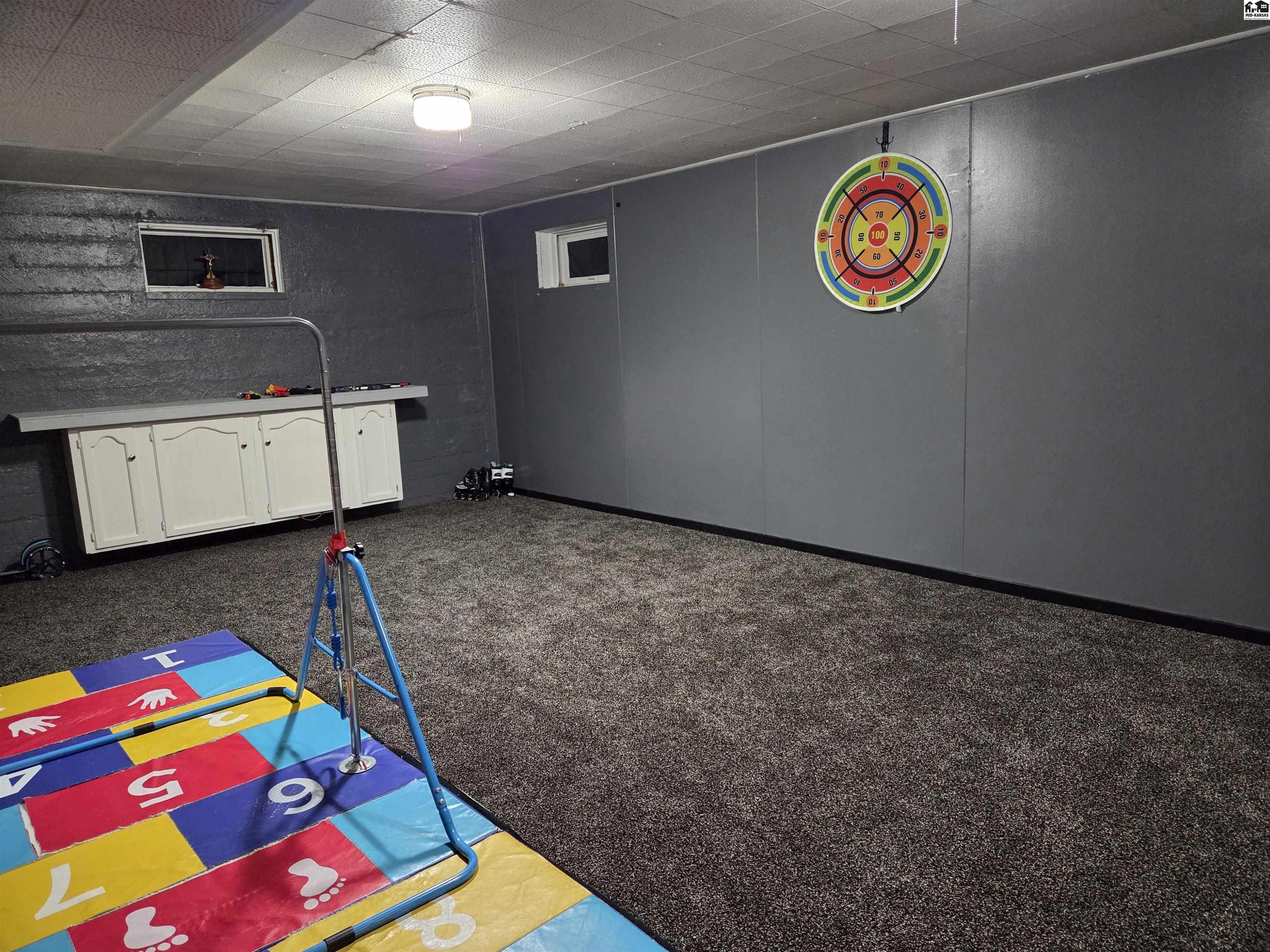 1215 N Adams Street Hutchinson KS 67501