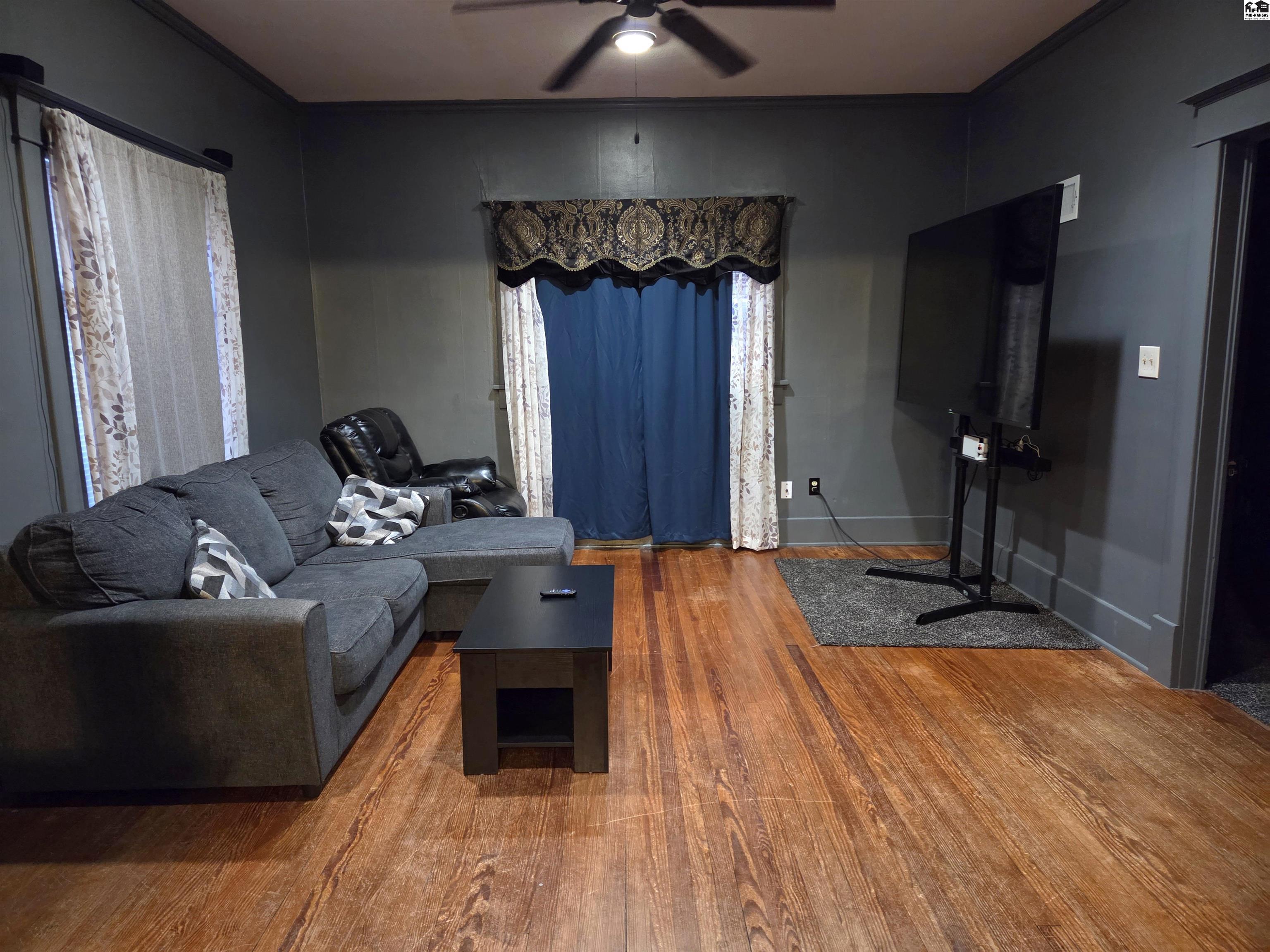 1215 N Adams Street Hutchinson KS 67501