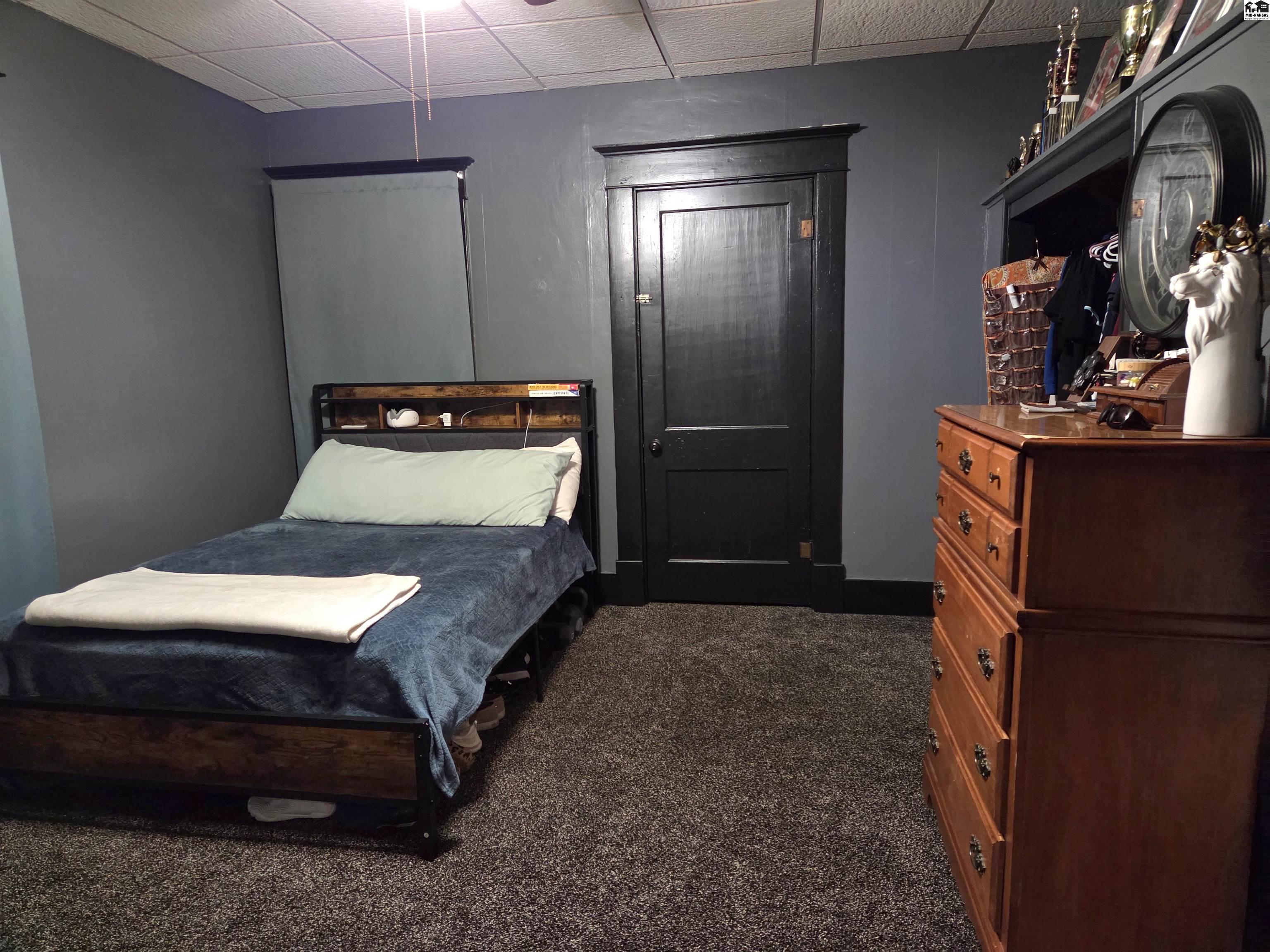 1215 N Adams Street Hutchinson KS 67501