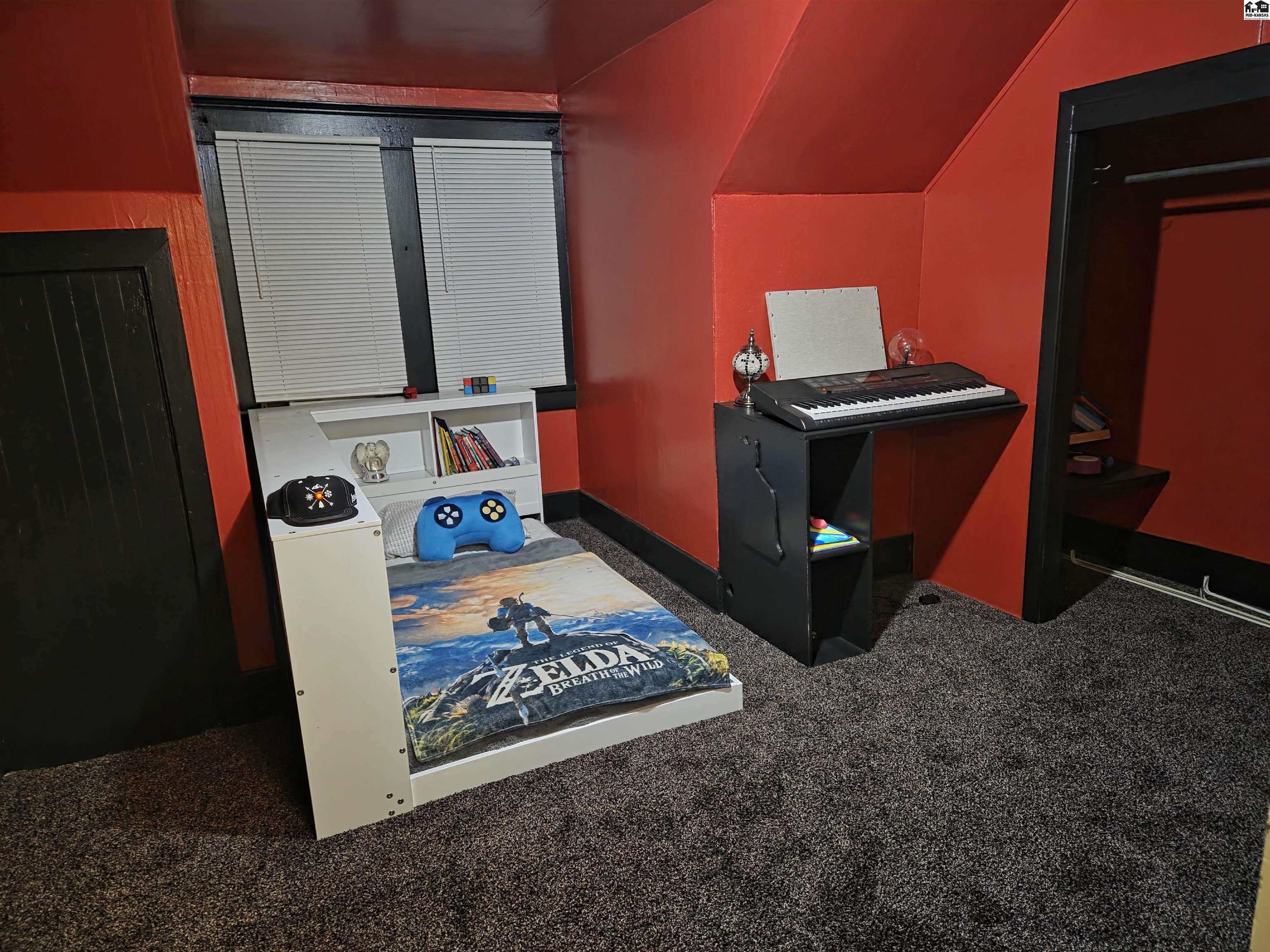 1215 N Adams Street Hutchinson KS 67501