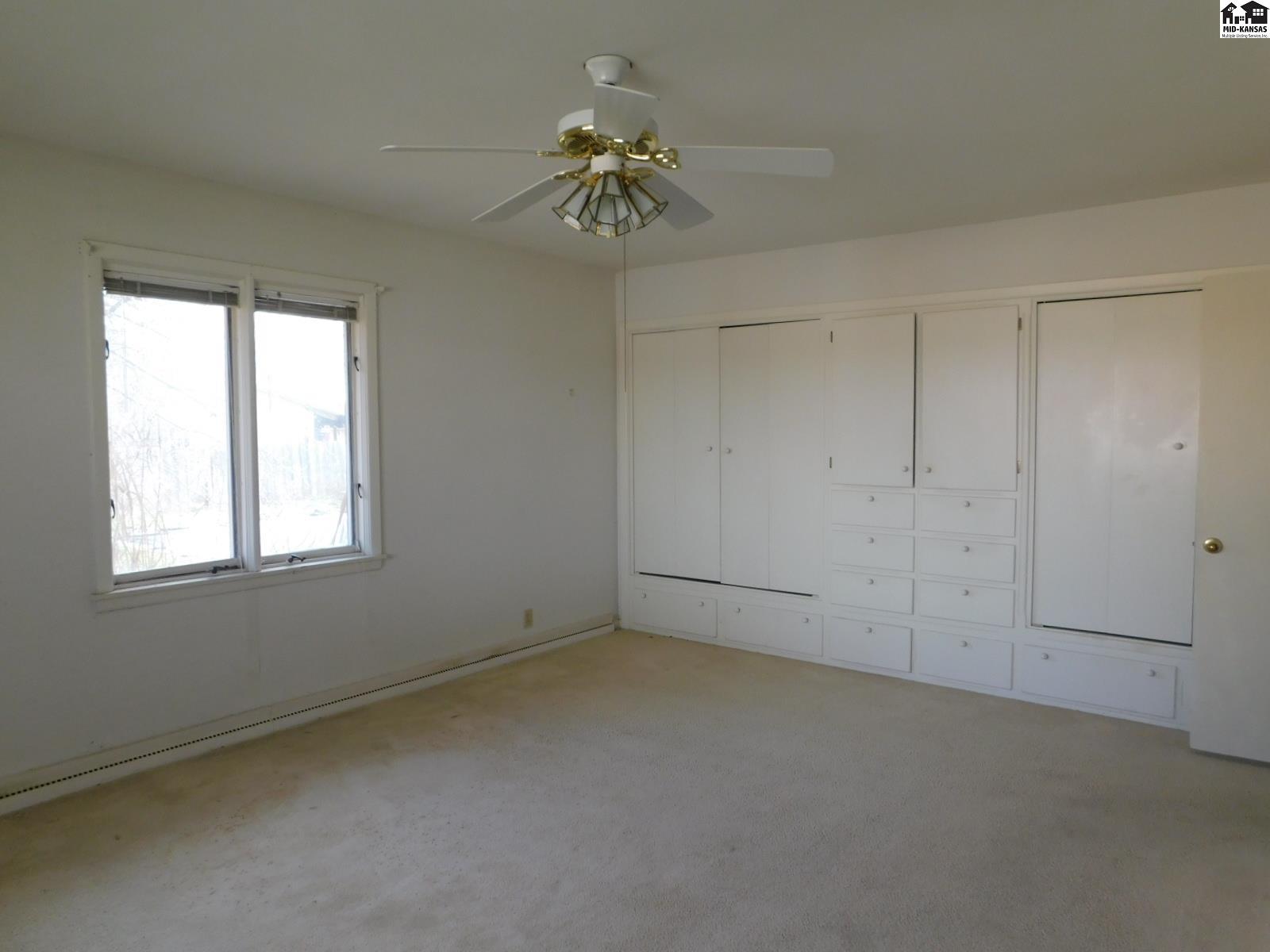 7 Whitmore Road Hutchinson KS 67502