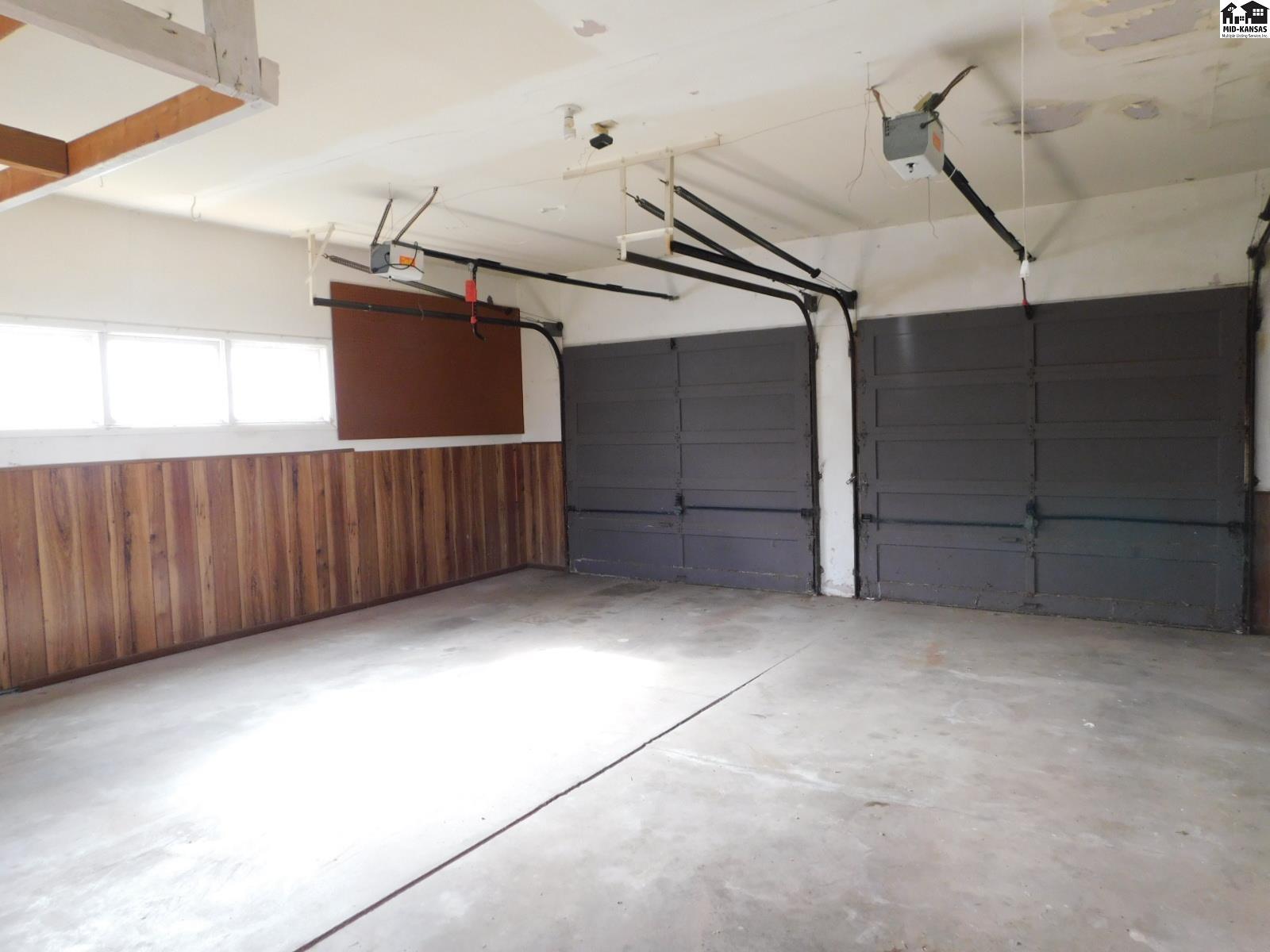 7 Whitmore Road Hutchinson KS 67502
