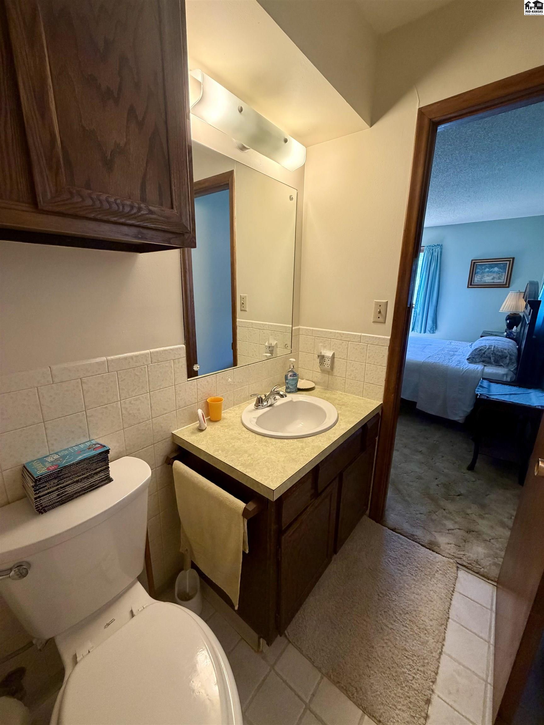 4504 Foothill Drive Hutchinson KS 67502