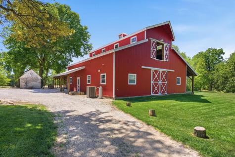 2959 Arapaho Road Hesston KS 67062