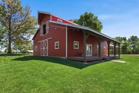 2959 Arapaho Road Hesston KS 67062