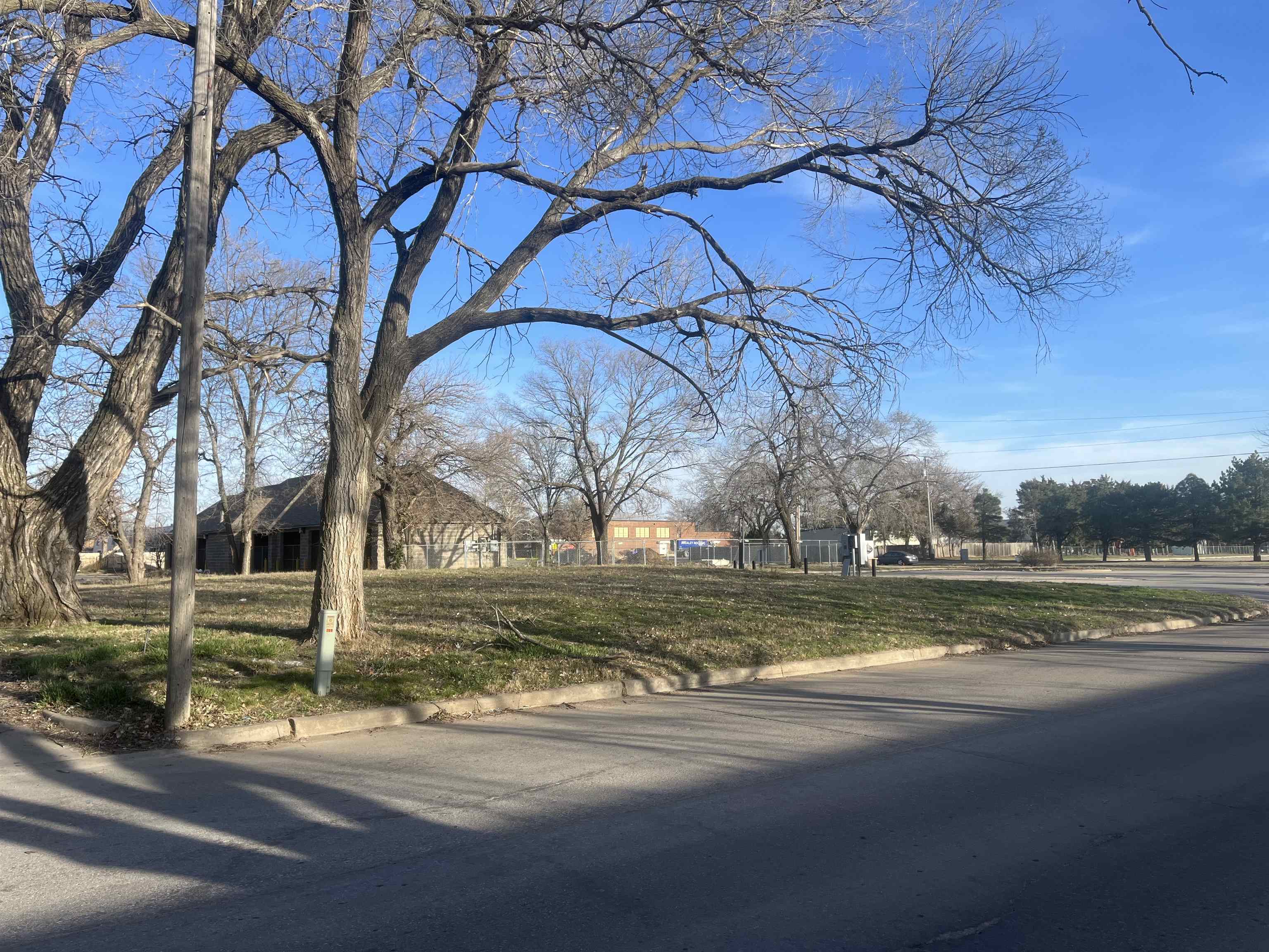 4774 W Maple Wichita KS 67209