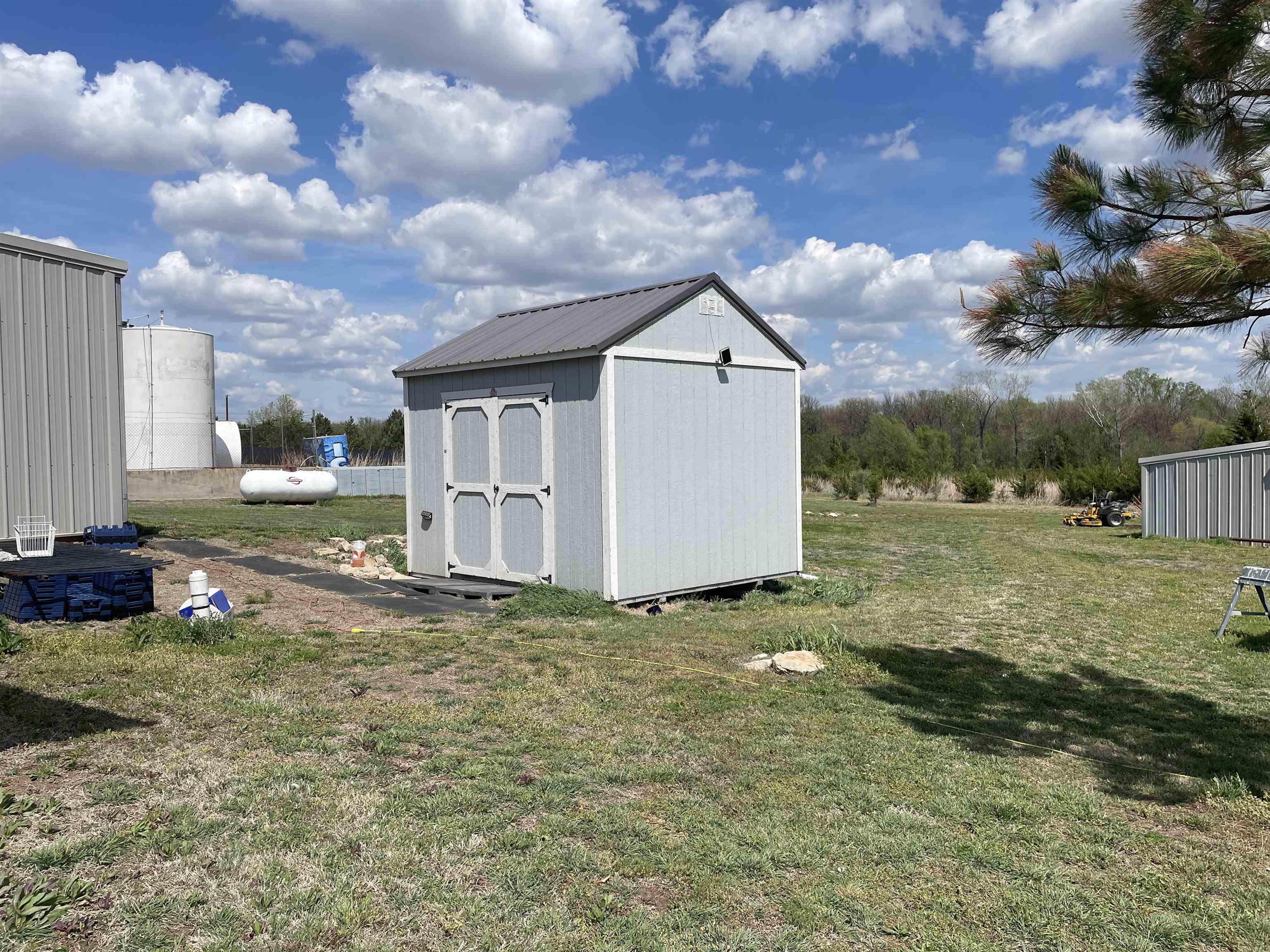 11928 141st Road Winfield KS 67156