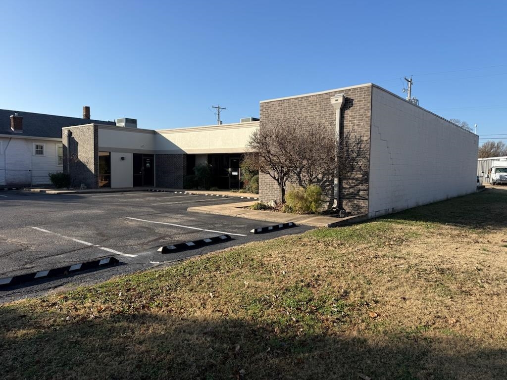 415 S Greenwood Wichita KS 67211