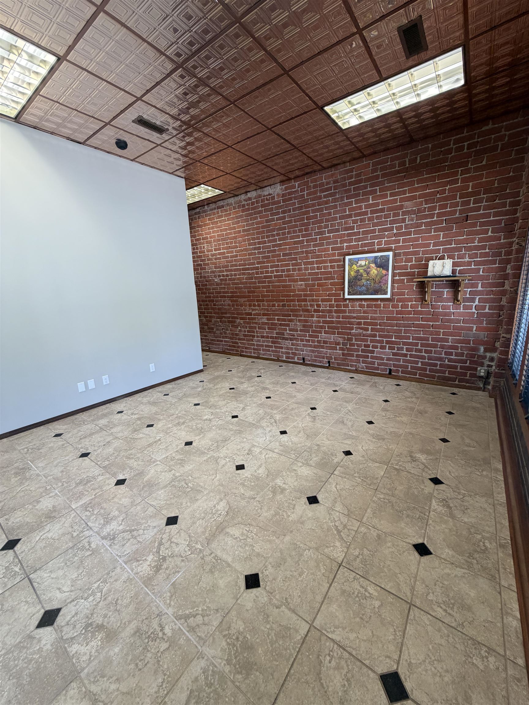 323 N Market Wichita KS 67202