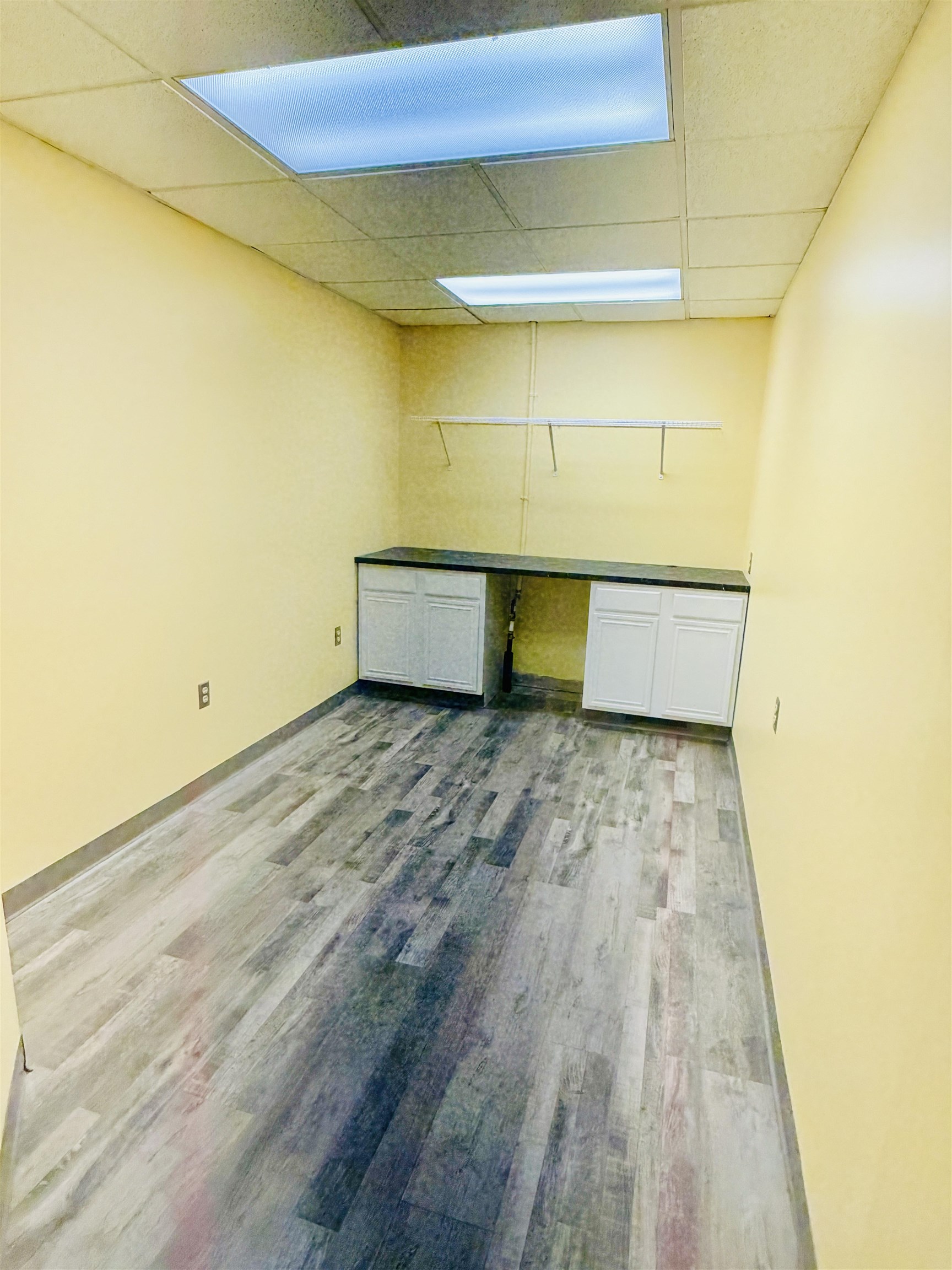 220 S Hillside Street Wichita KS 67211
