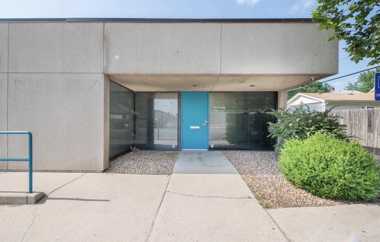 220 S Hillside Street Wichita KS 67211