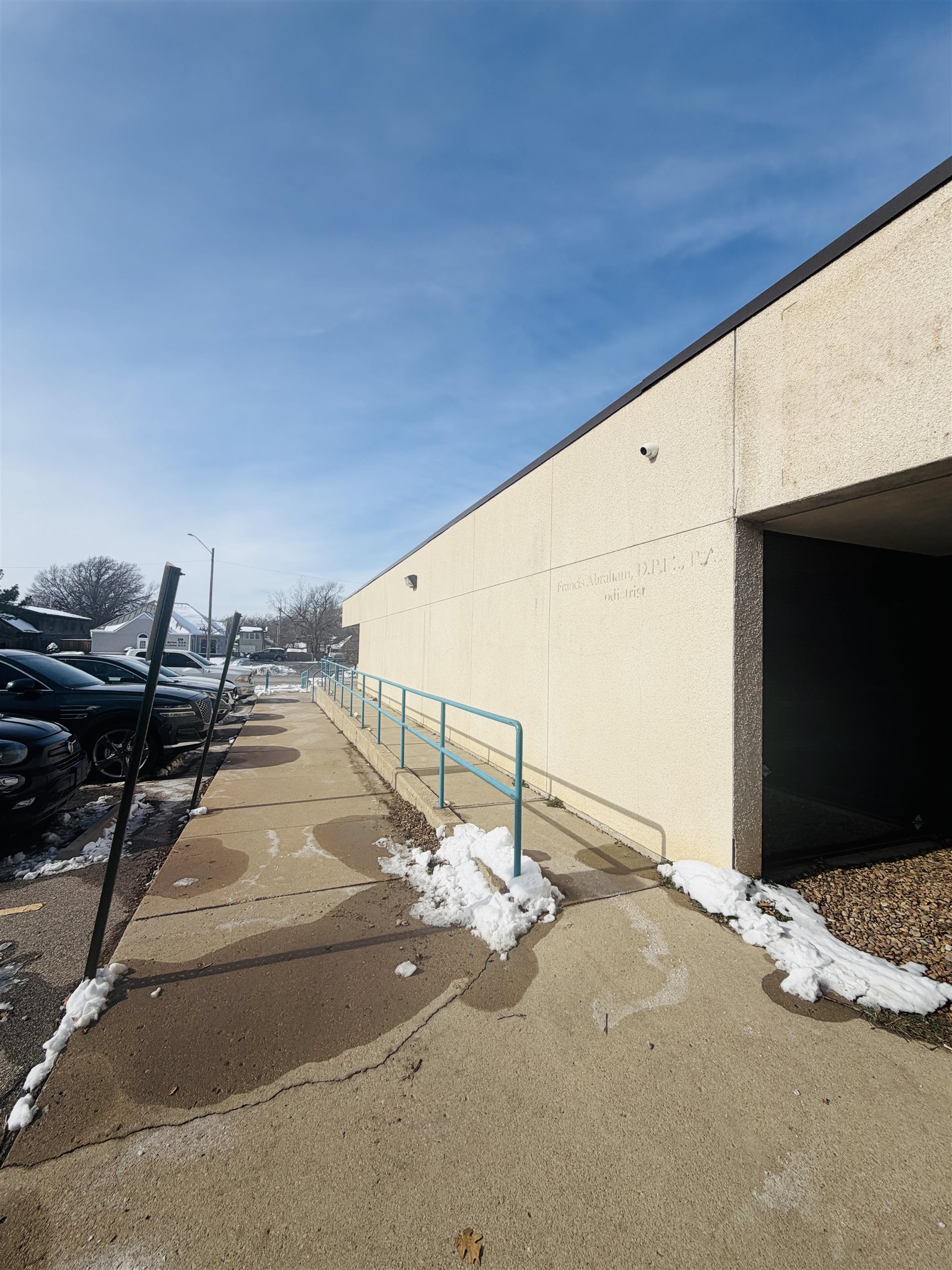 220 S Hillside Street Wichita KS 67211