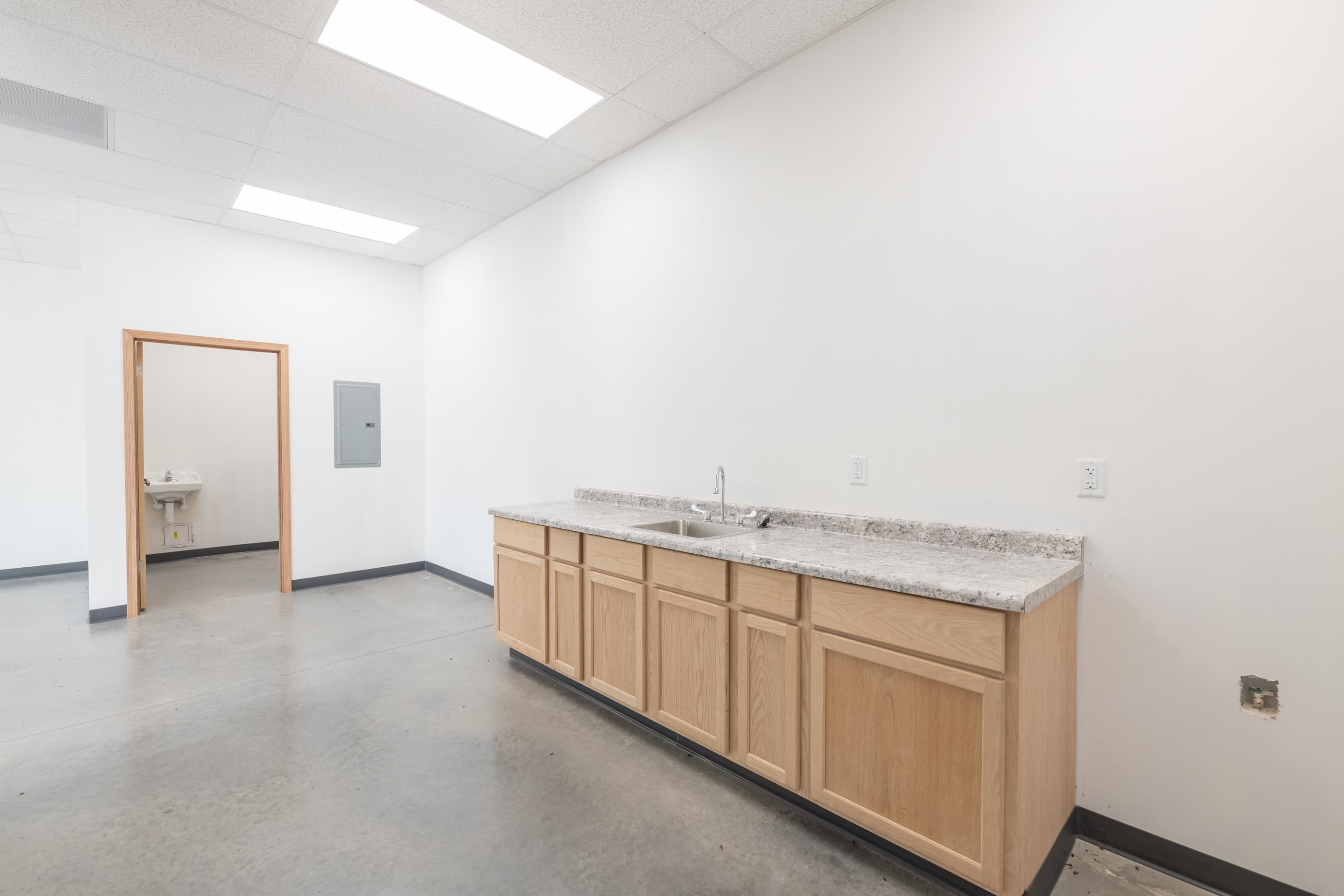 1504 E 61st Street N Park City KS 67219