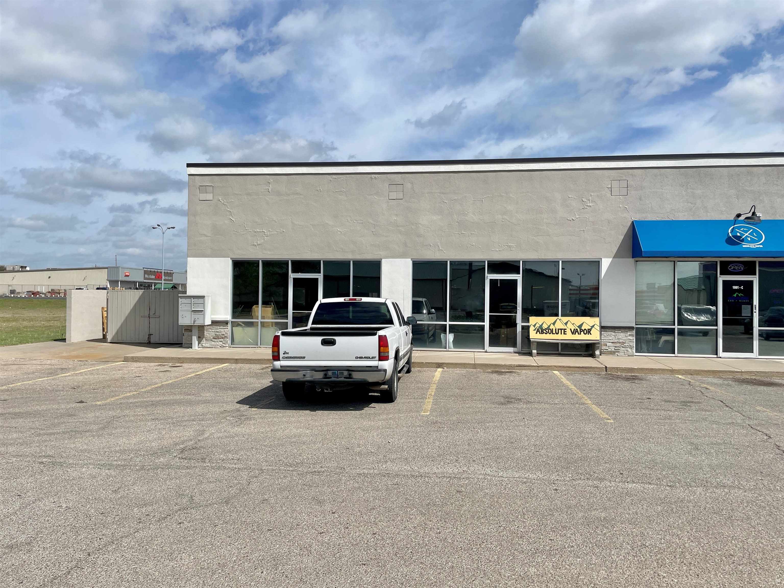 1801 N Summit Arkansas City KS 67005