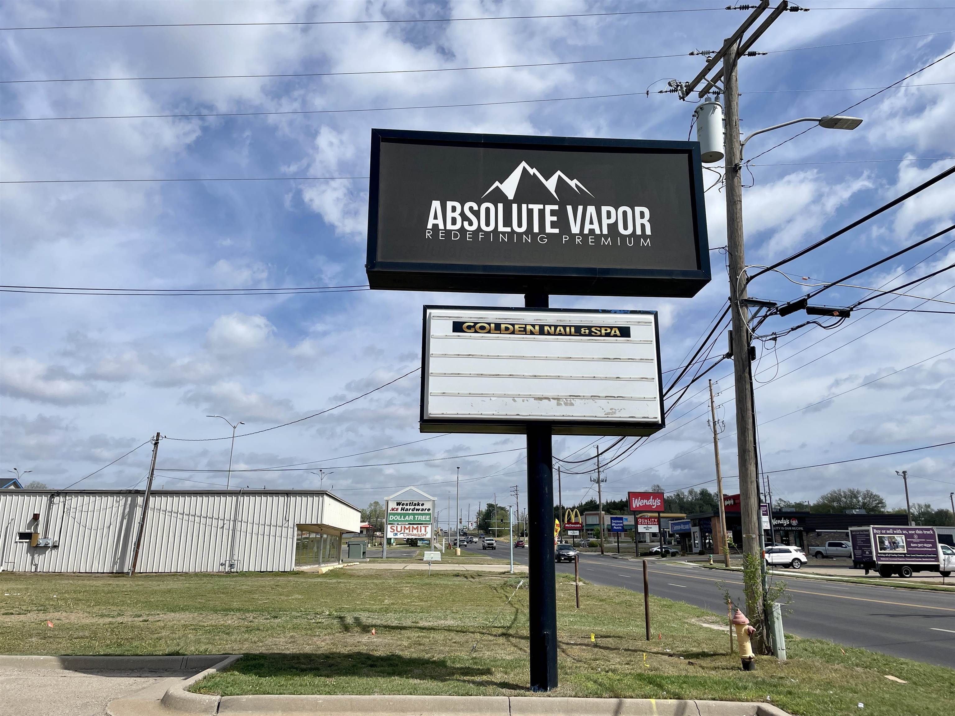1801 N Summit Arkansas City KS 67005