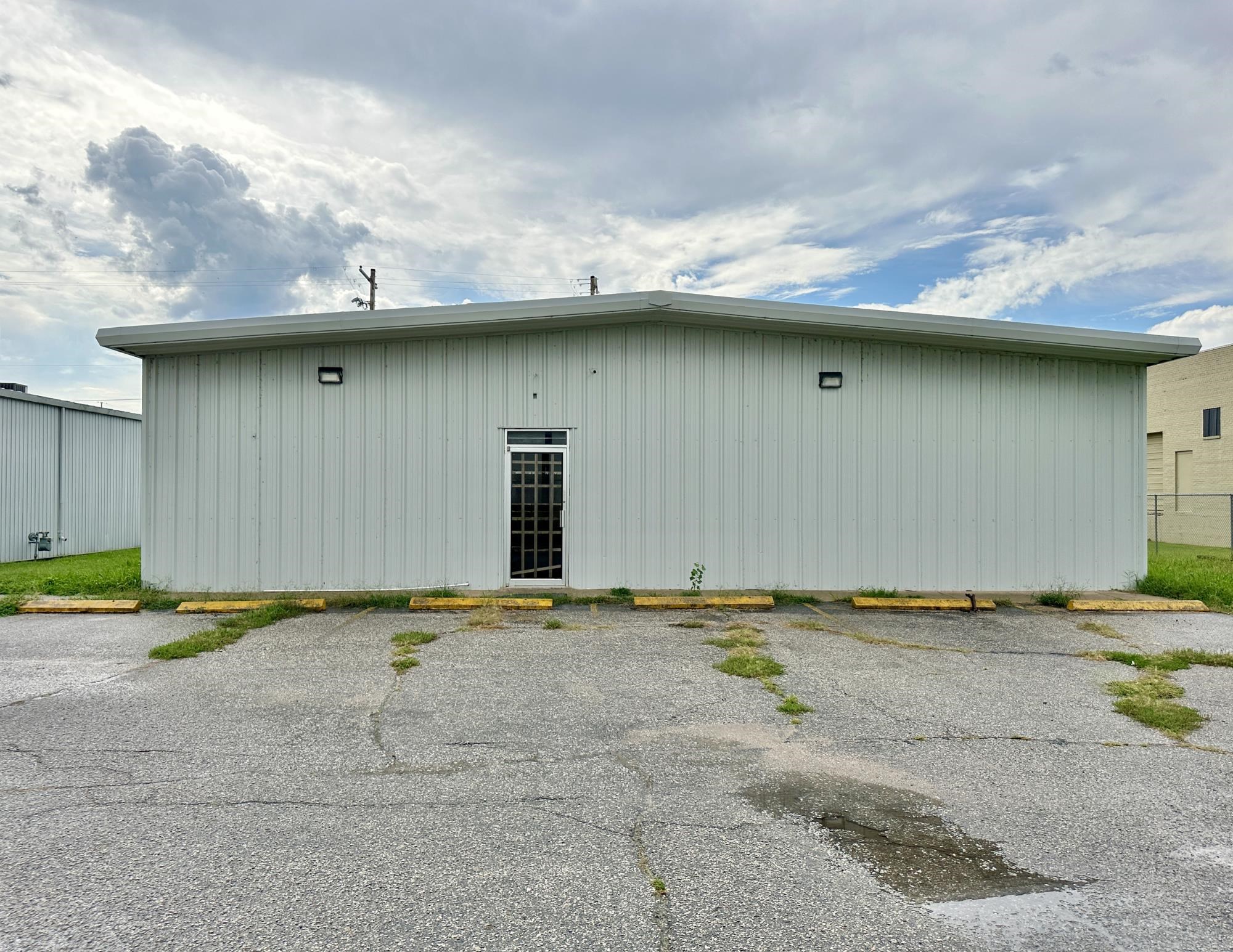 2053 E Wassall Wichita KS 67216