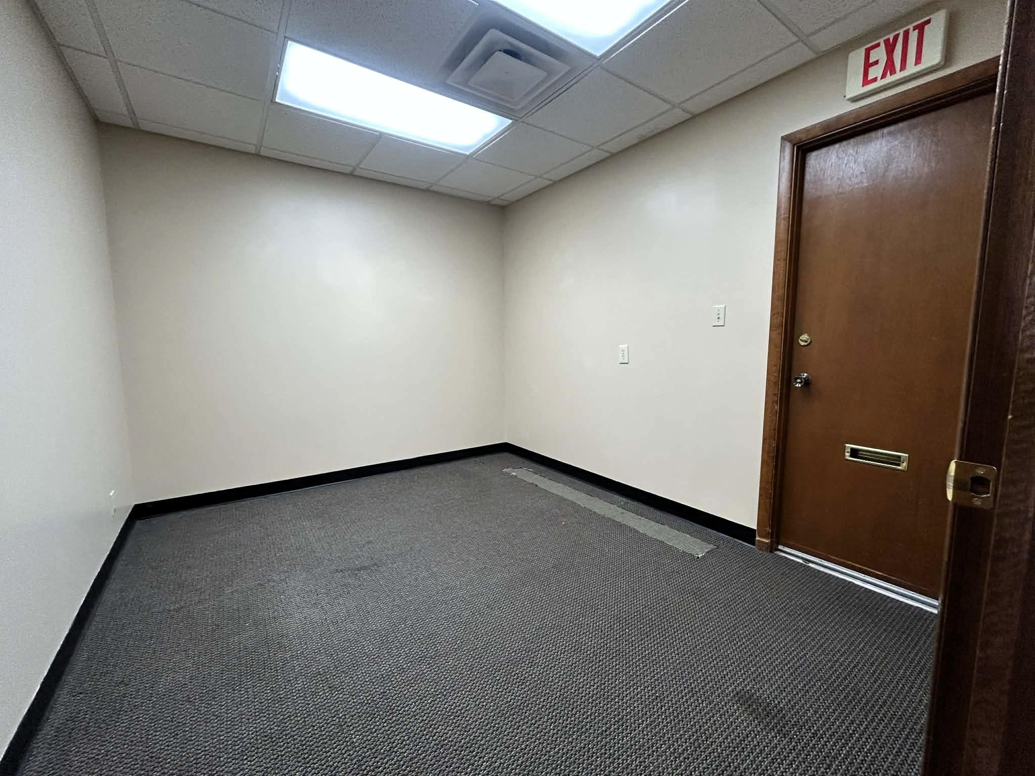 222 E 9th Avenue Winfield KS 67156
