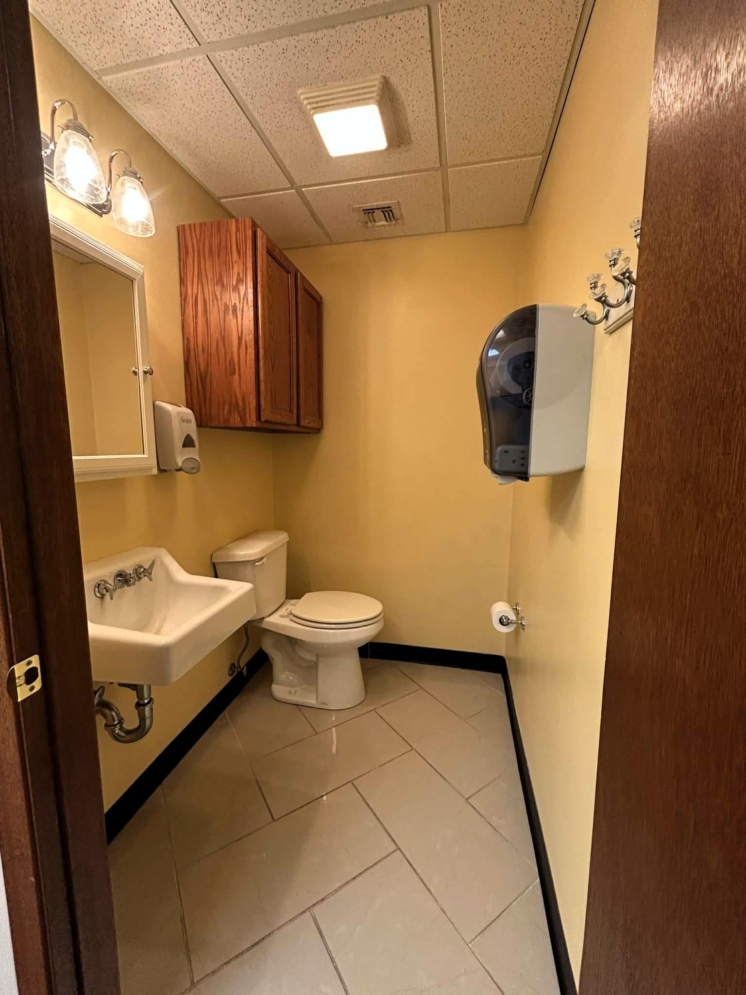 222 E 9th Avenue Winfield KS 67156