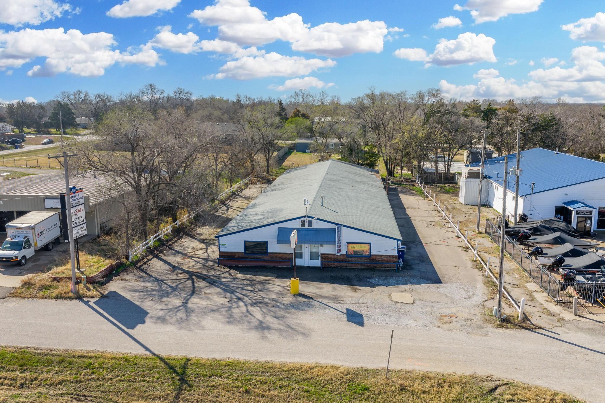 809 W Highway Andover KS 67002