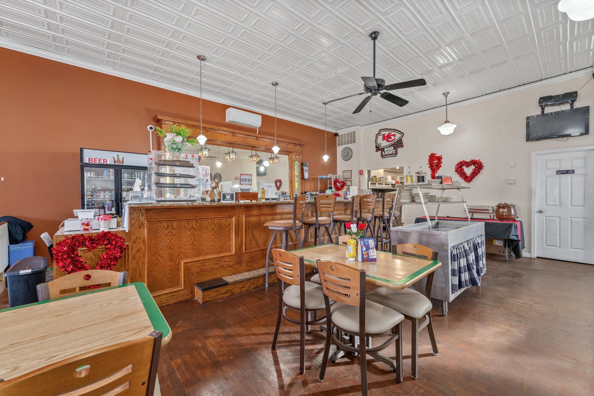 242 S Main Street Norwich KS 67118