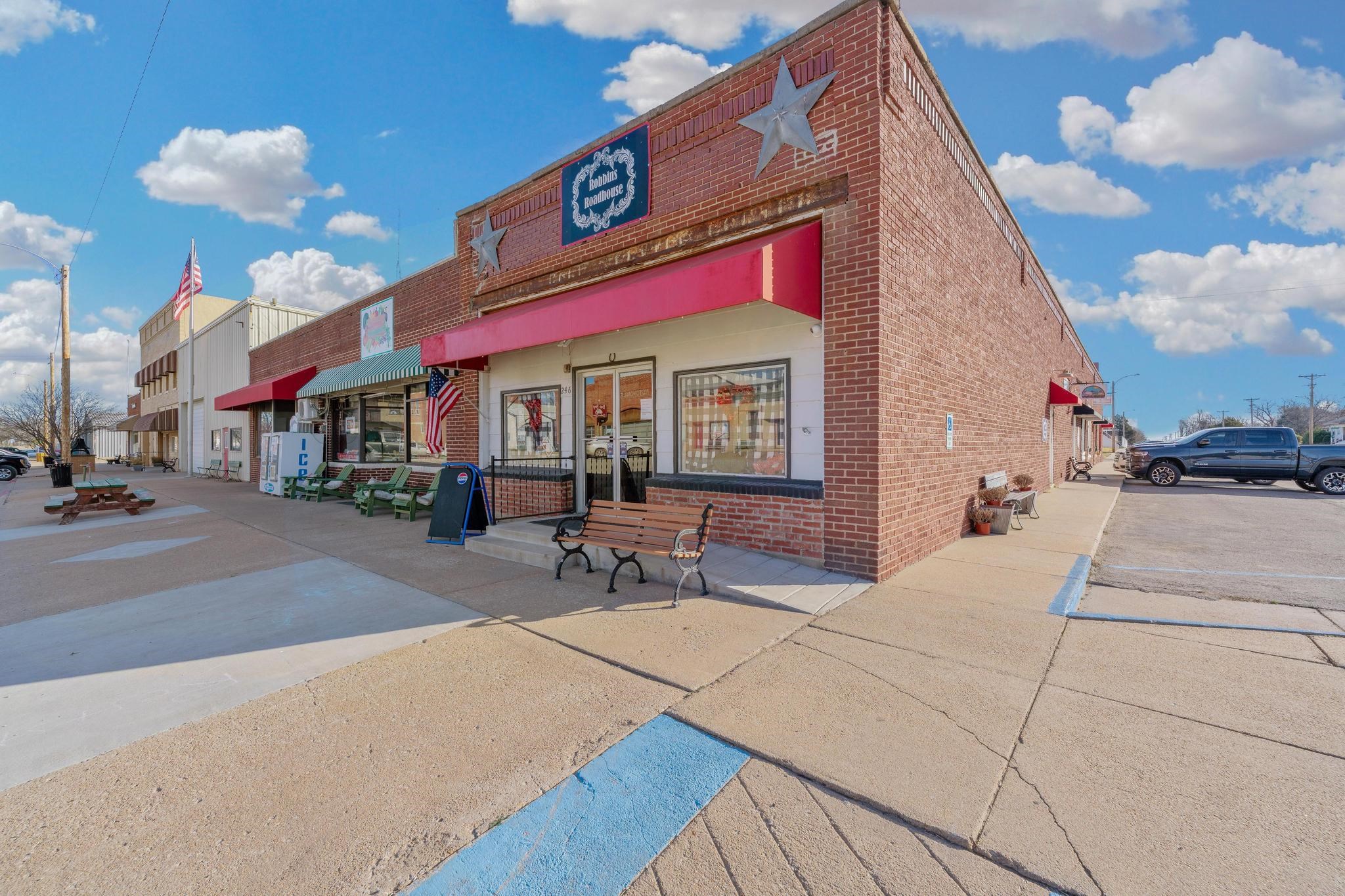 242 S Main Street Norwich KS 67118