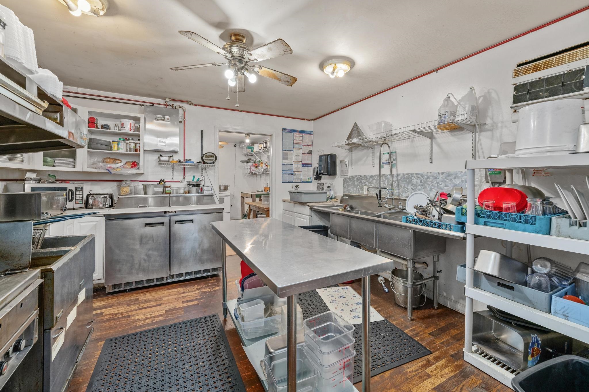 242 S Main Street Norwich KS 67118