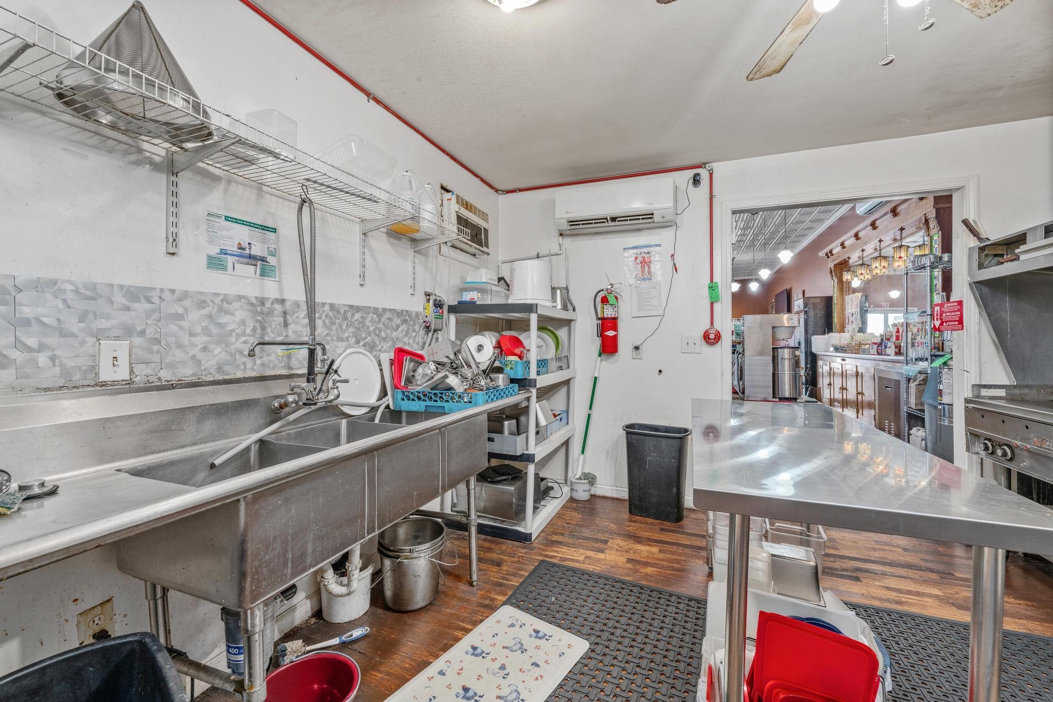 242 S Main Street Norwich KS 67118