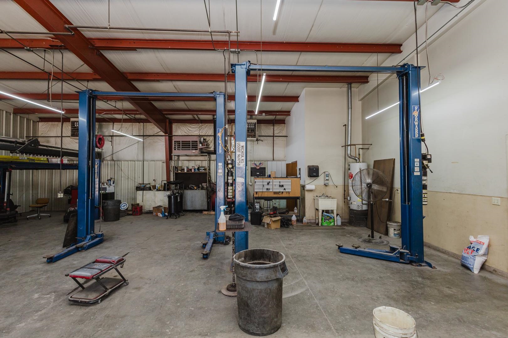 2555 N Market St & Additional Lots Wichita KS 67219