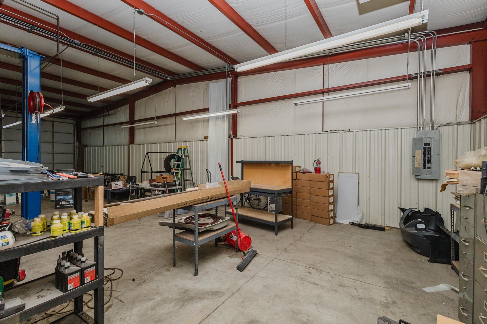 2555 N Market St & Additional Lots Wichita KS 67219