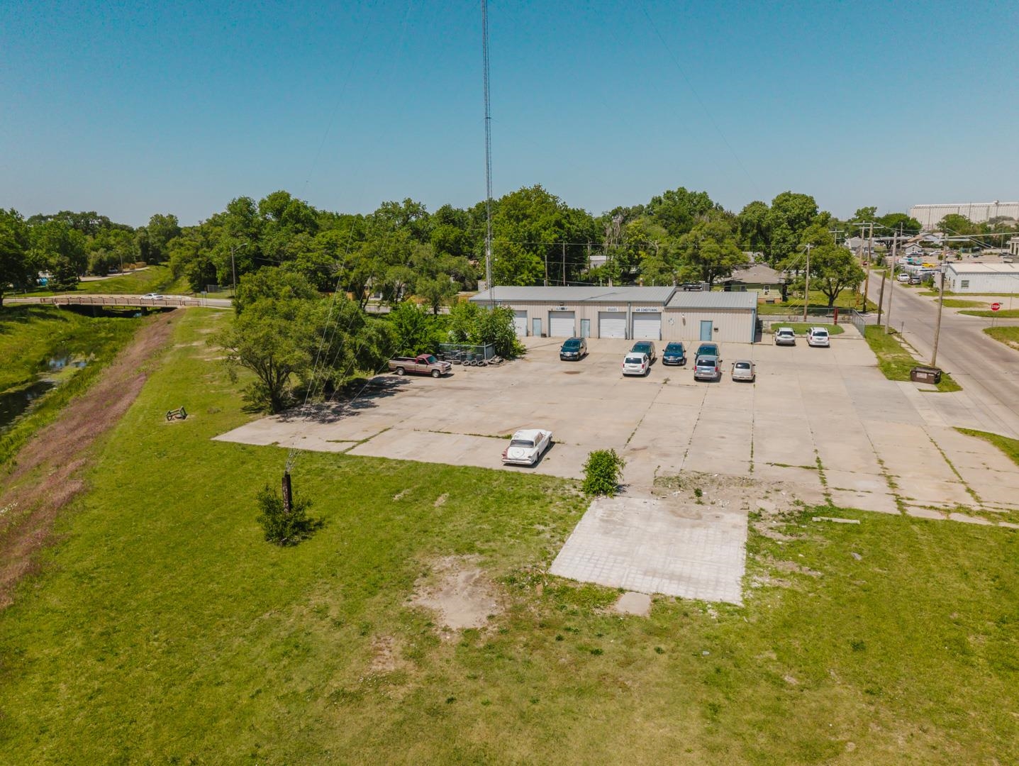 2555 N Market St & Additional Lots Wichita KS 67219