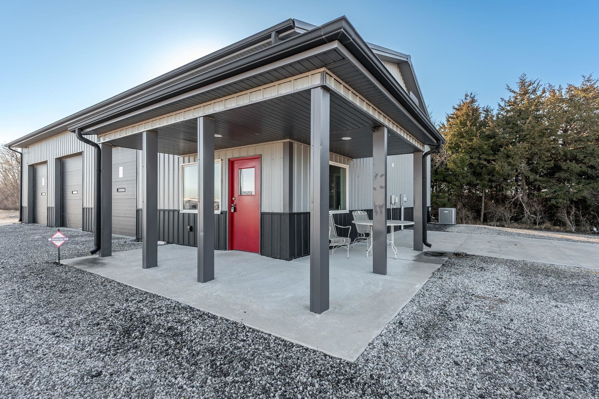 839 E Commercial Street Clearwater KS 67026