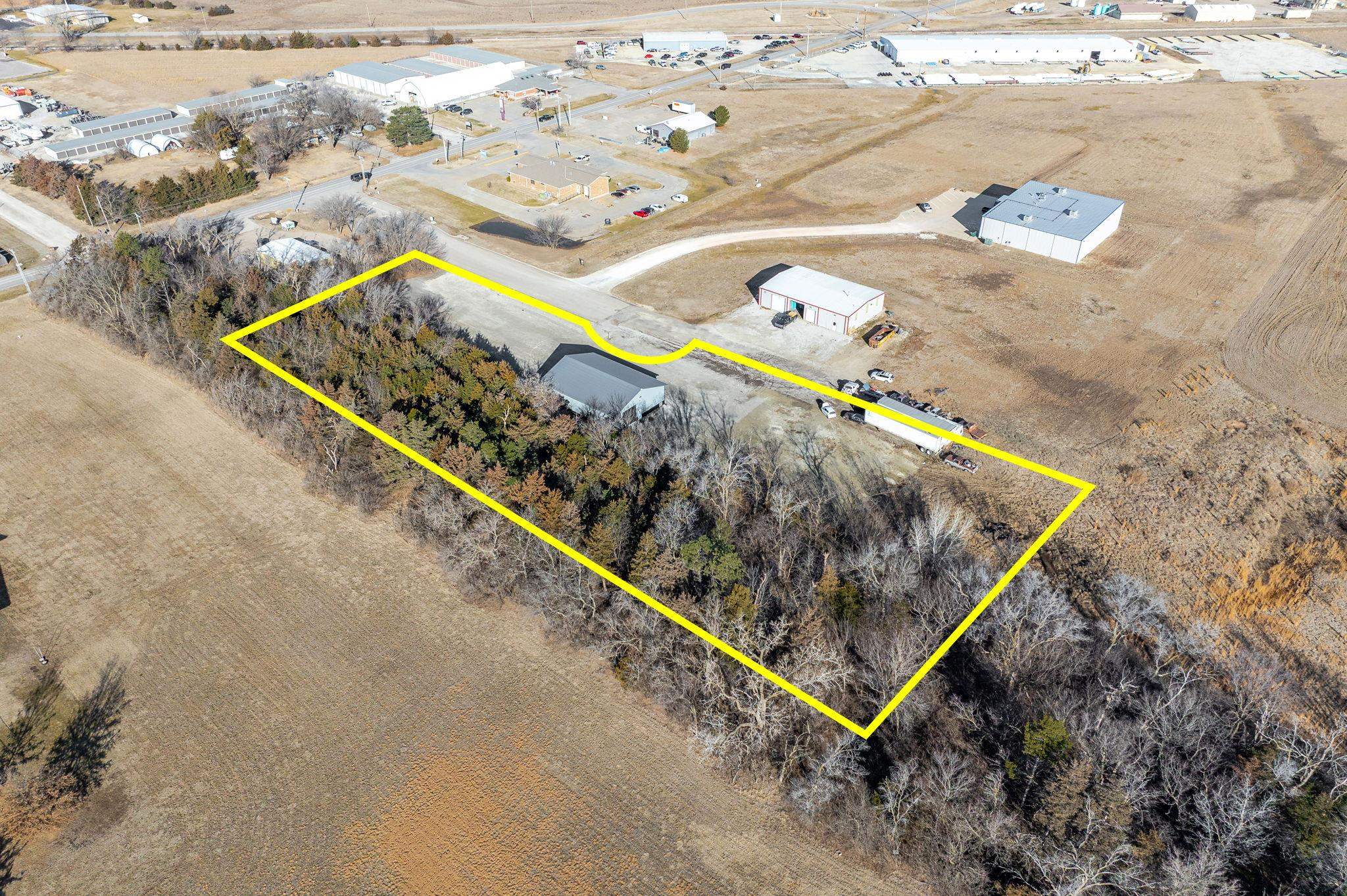 839 E Commercial Street Clearwater KS 67026