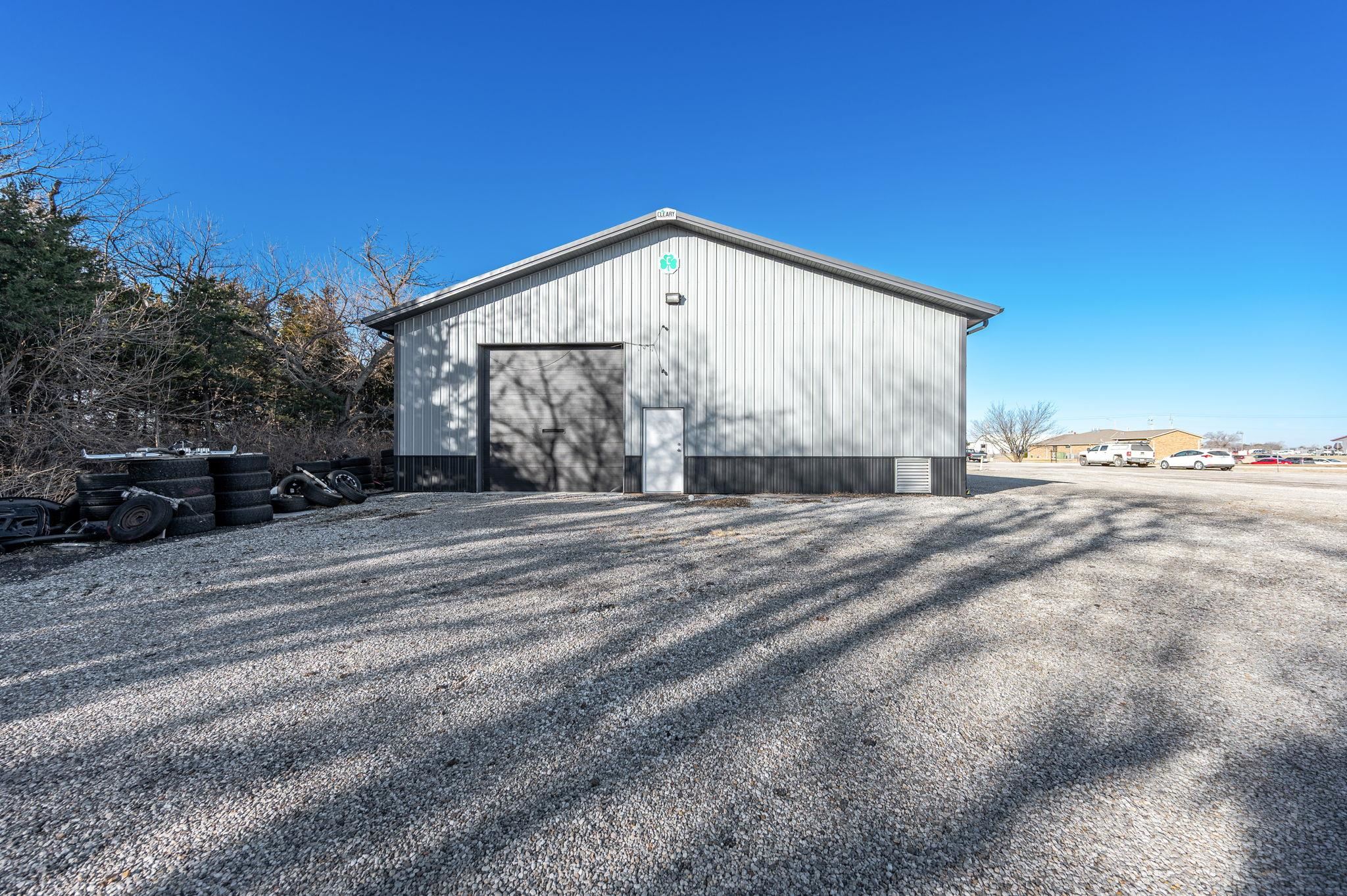 839 E Commercial Street Clearwater KS 67026