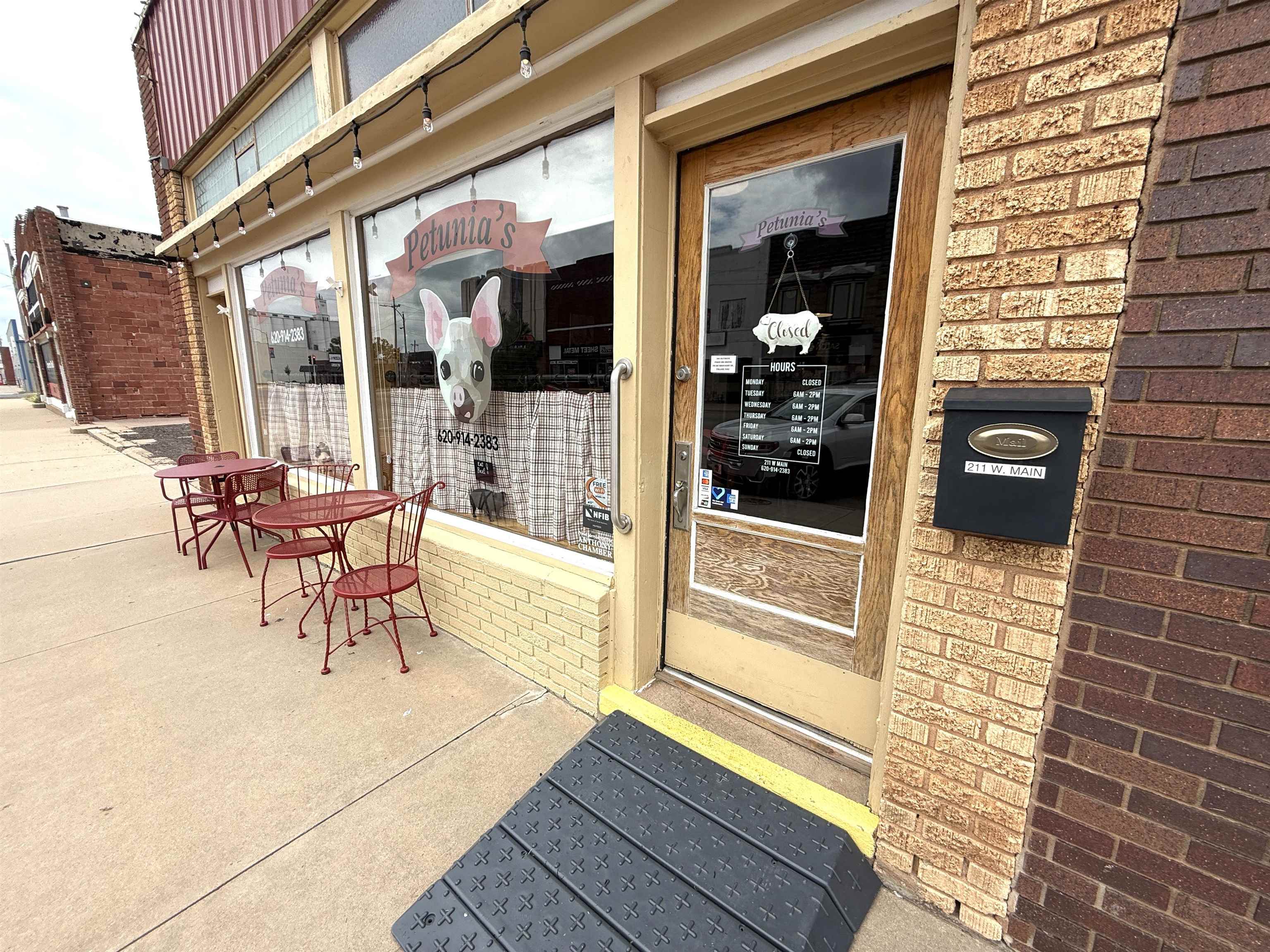 211 W Main Anthony KS 67003
