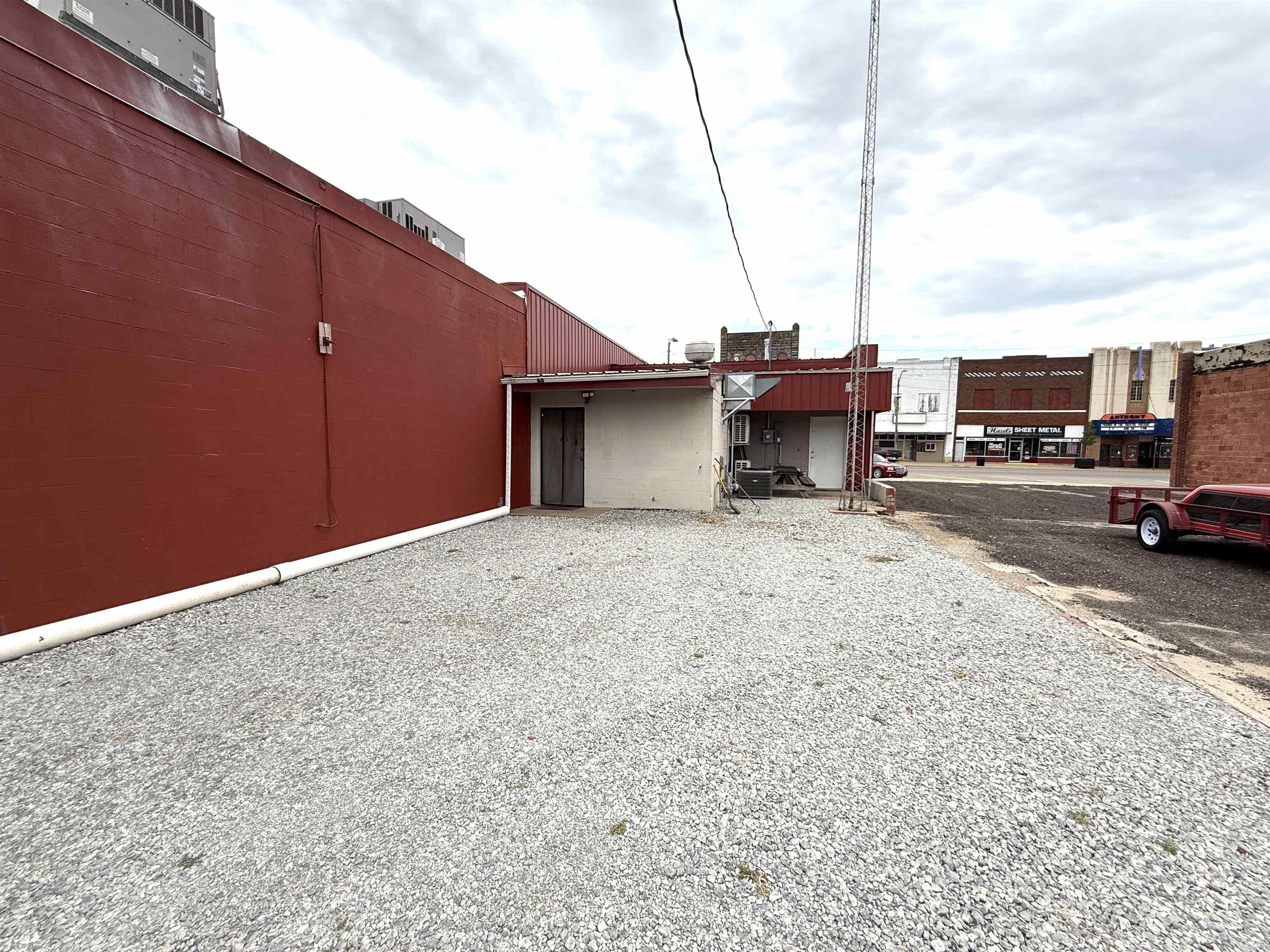 211 W Main Anthony KS 67003