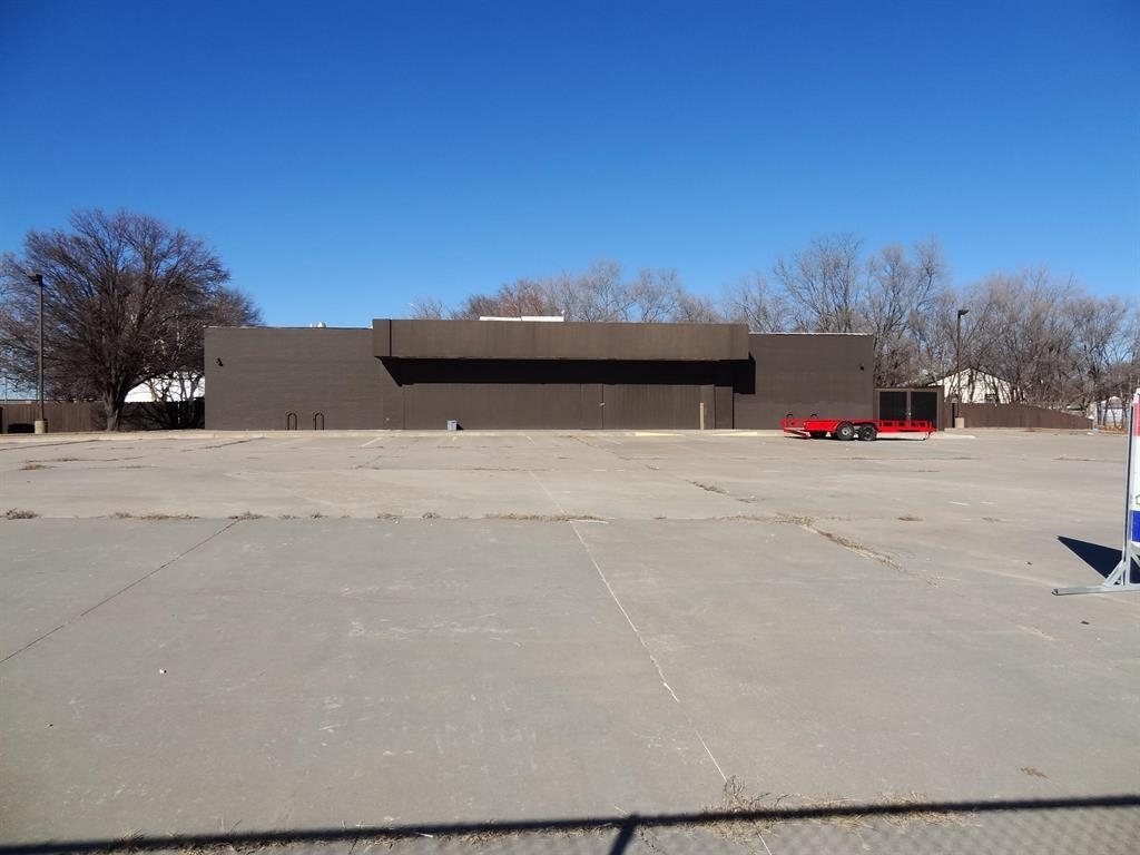 5602 E Harry Street Wichita KS 67218