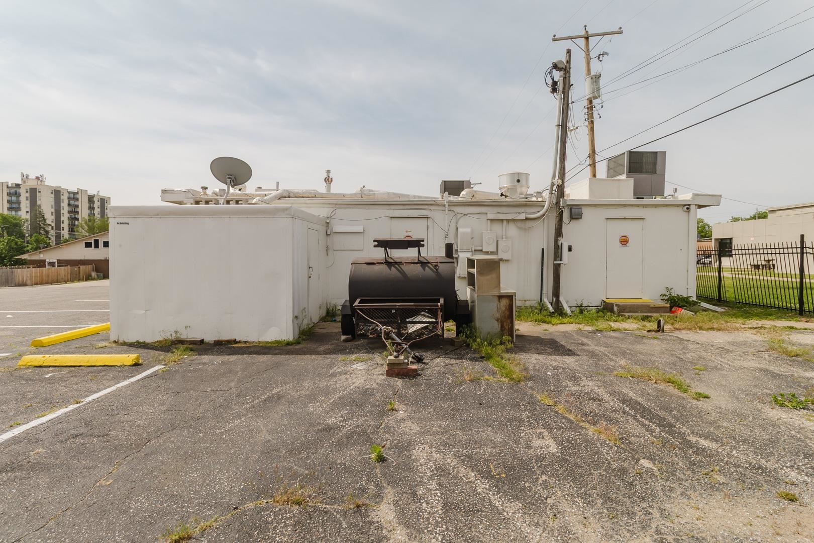 4834 E Lincoln Wichita KS 67218