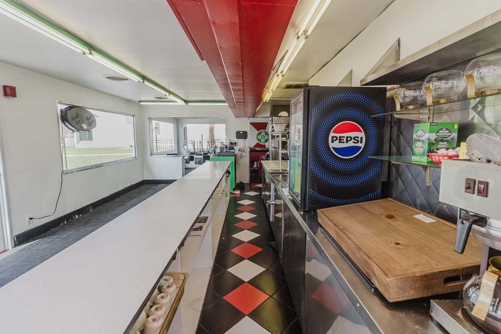 4834 E Lincoln Wichita KS 67218
