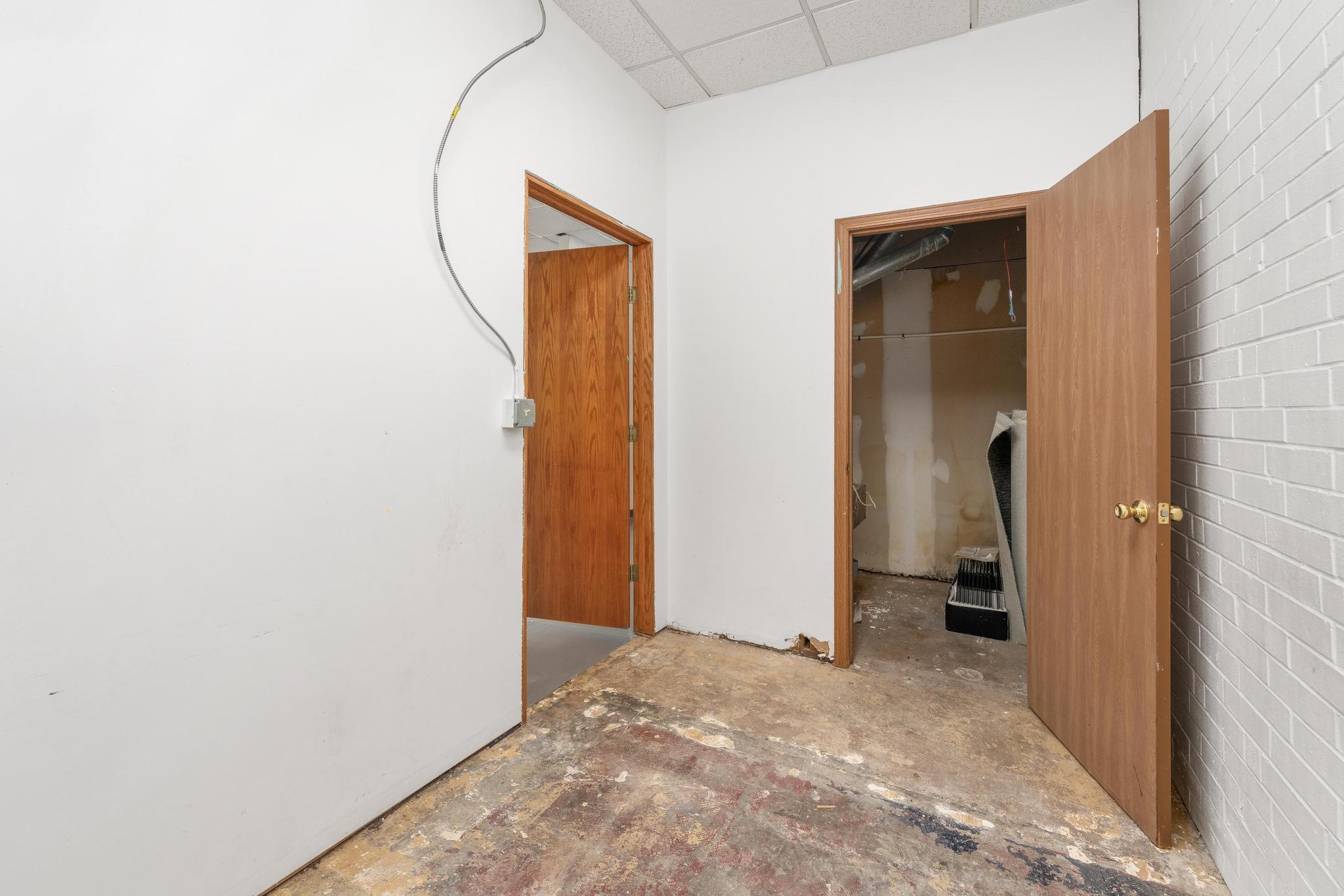 3312 W Douglas Wichita KS 67206